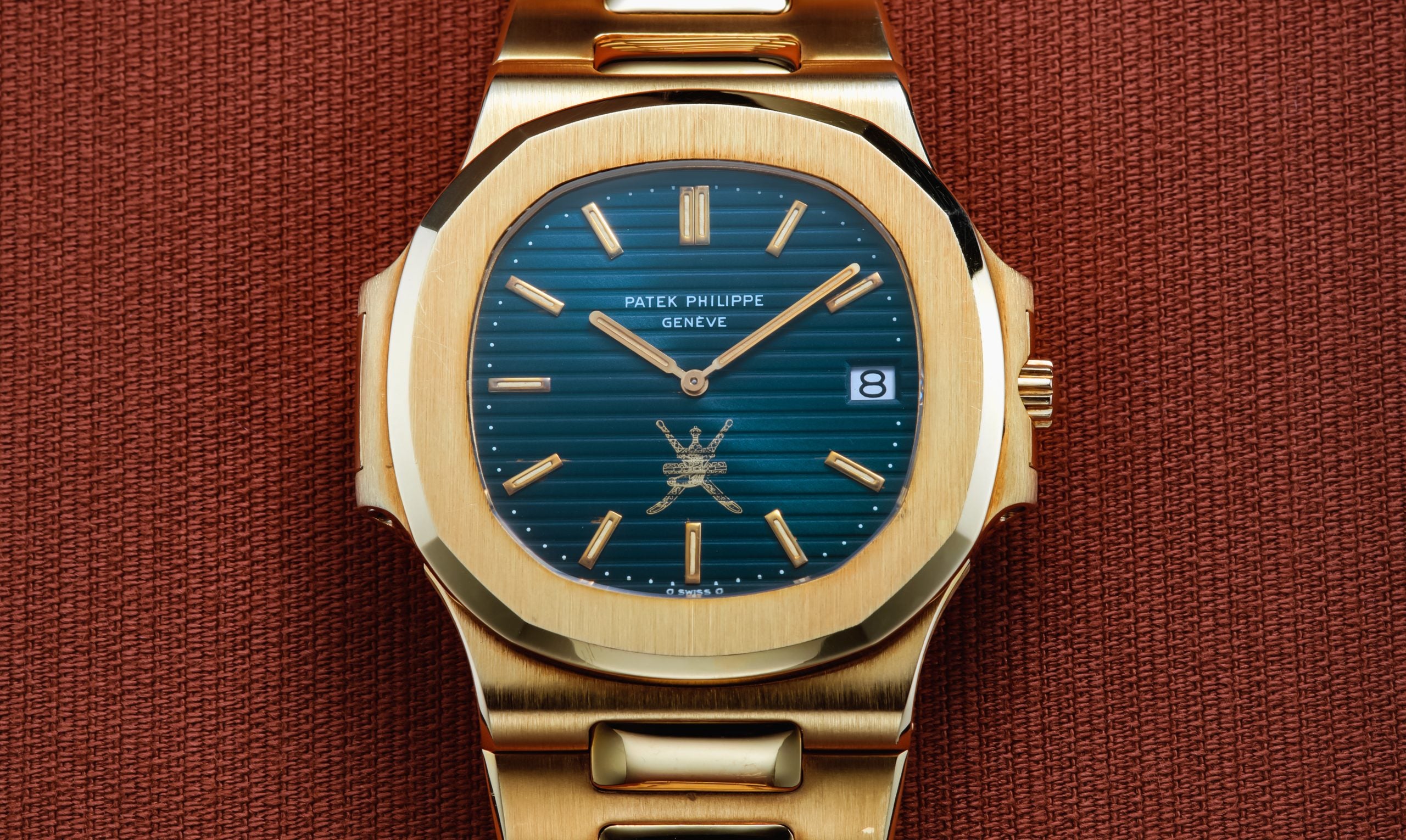 Oman Khanjar Dial 3700 Patek Philippe Nautilus – Hairspring