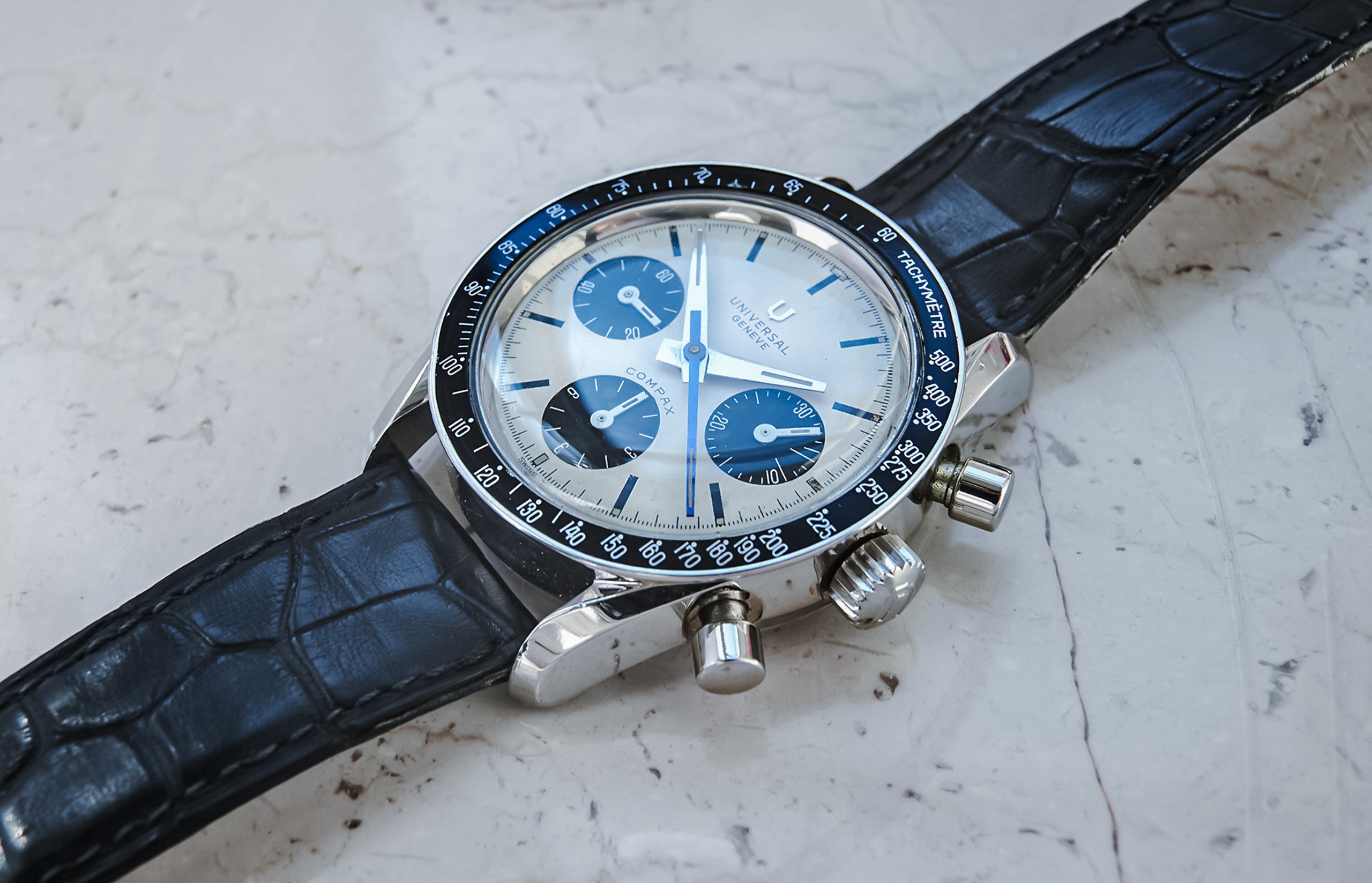 ☆ゆみ☆ REGAL Universal Genève Compax 'Nina Rindt' – Analog:Shift
