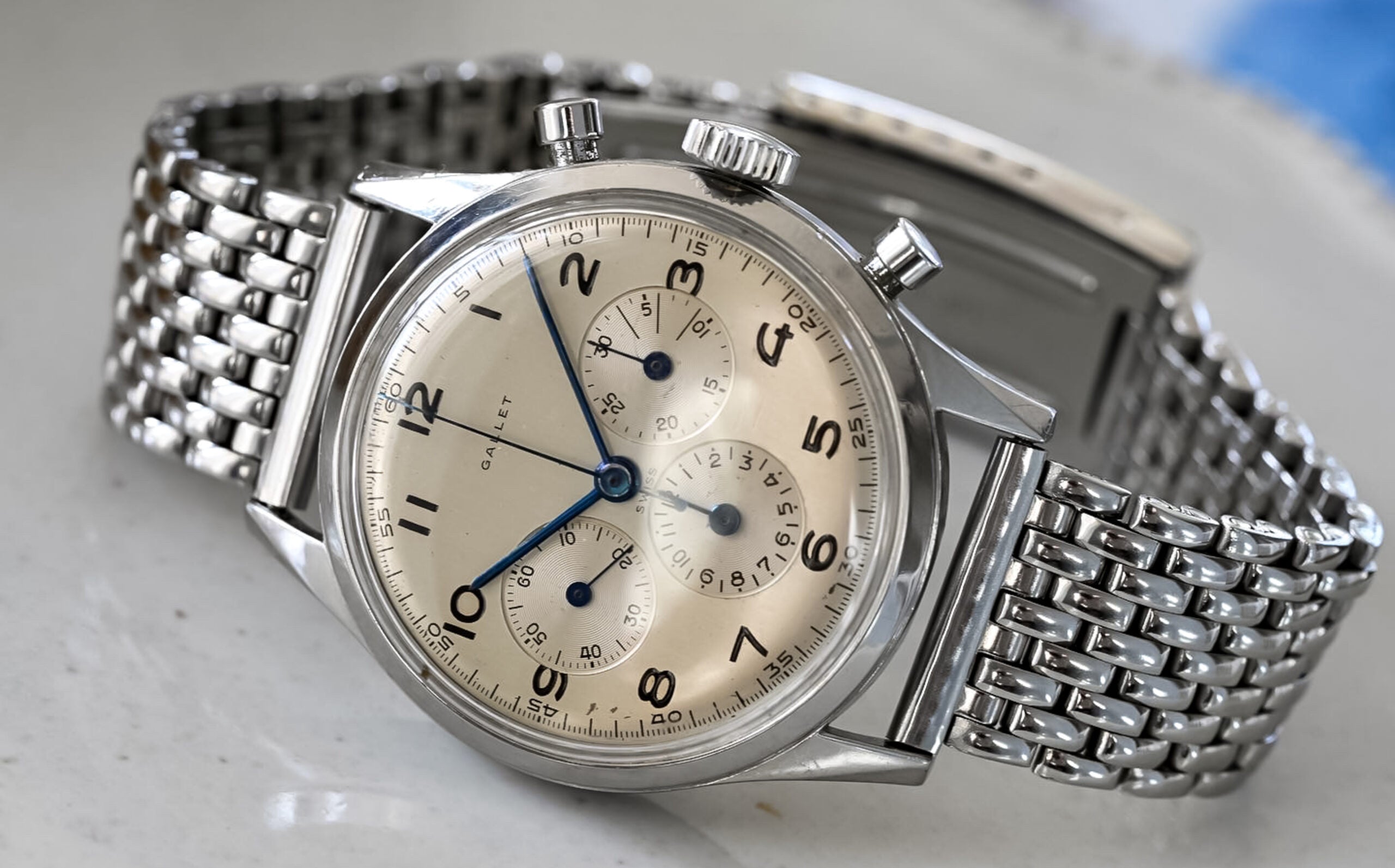 Snow White' Gallet Multichron 12 – Hairspring