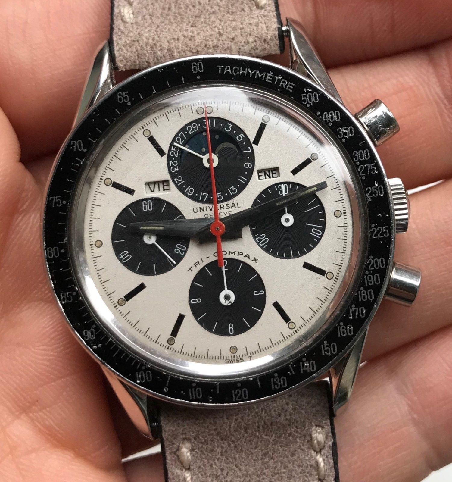 Universal Genéve Tri-Compax 881101/01 "Eric Clapton" at No Reserve