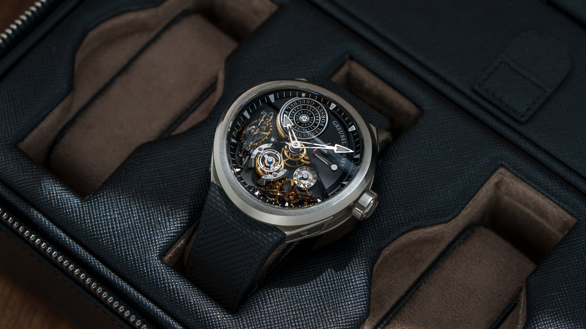 Double Balancier Convexe, Titanium