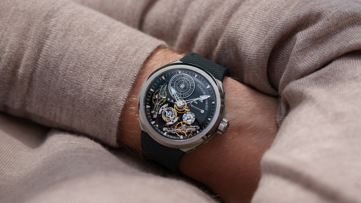 Double Balancier Convexe, Titanium