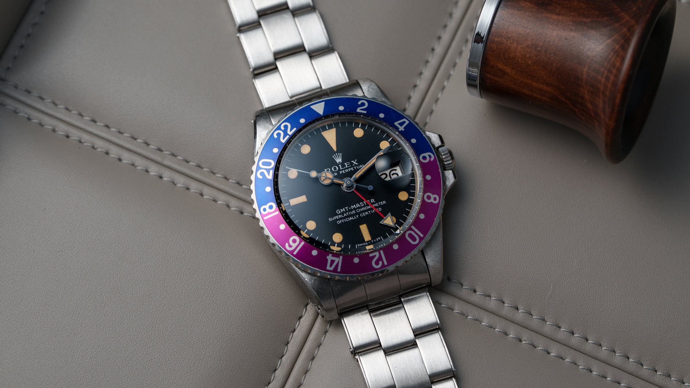 1675, GMT-Master, Fuchsia Bezel, Steel