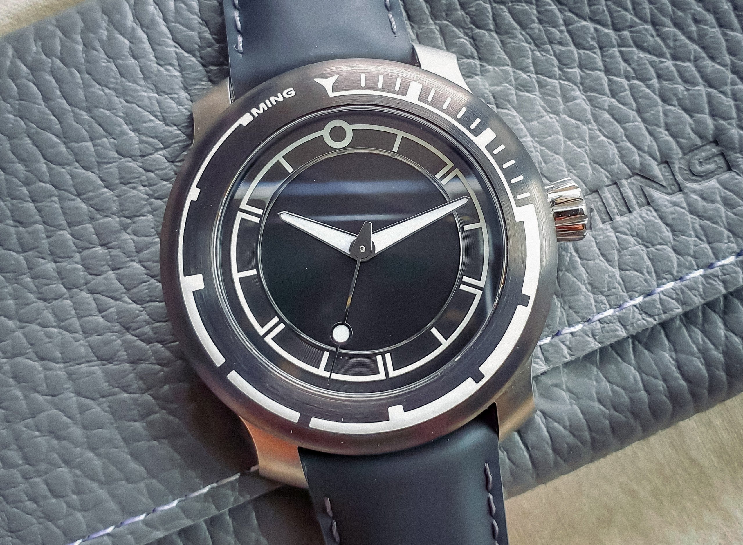 Titanium Stormtrooper: Ming 18.01 H41 Diver – Hairspring