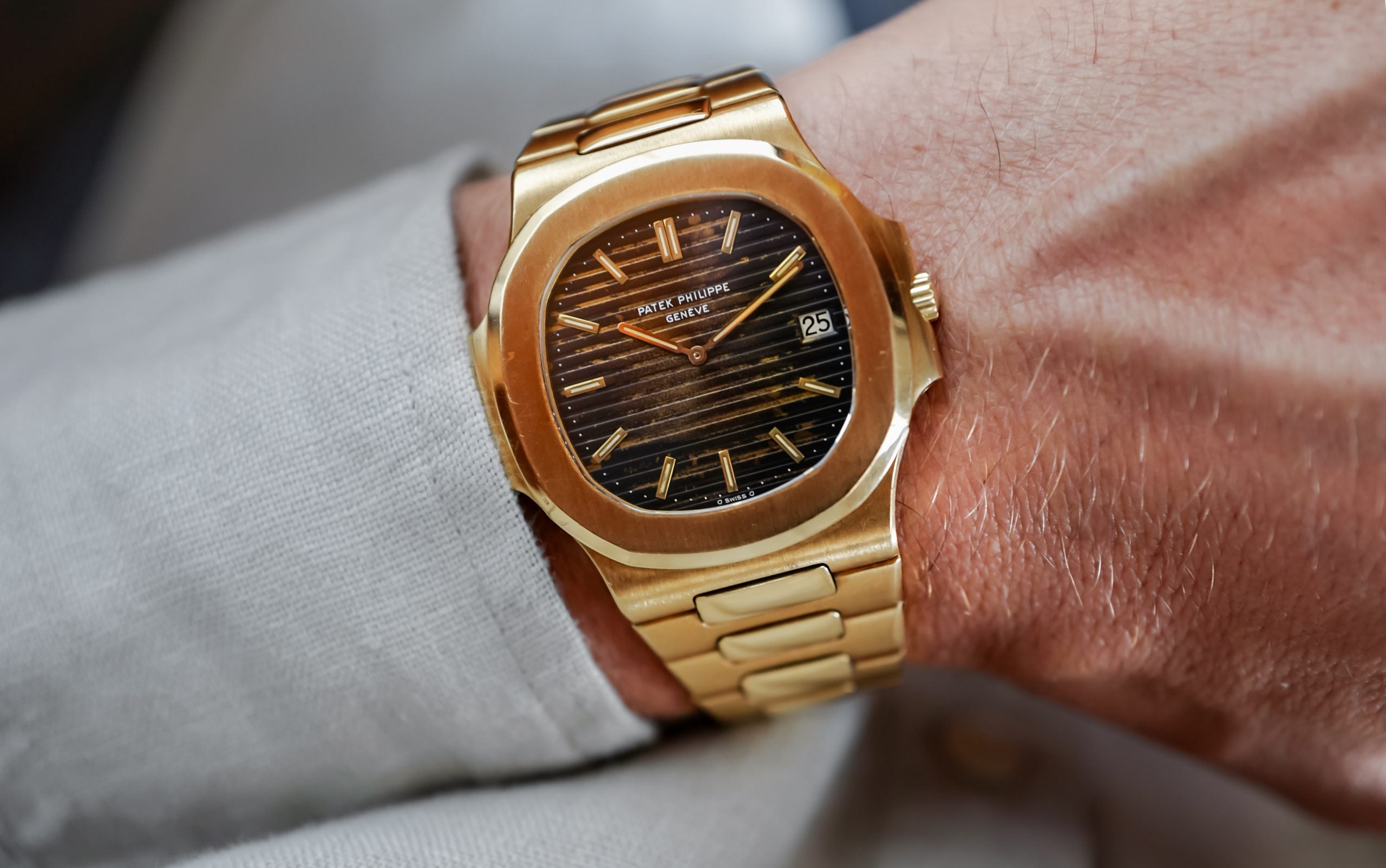 Tropical Sigma Dial 3700J Patek Philippe Nautilus – Hairspring