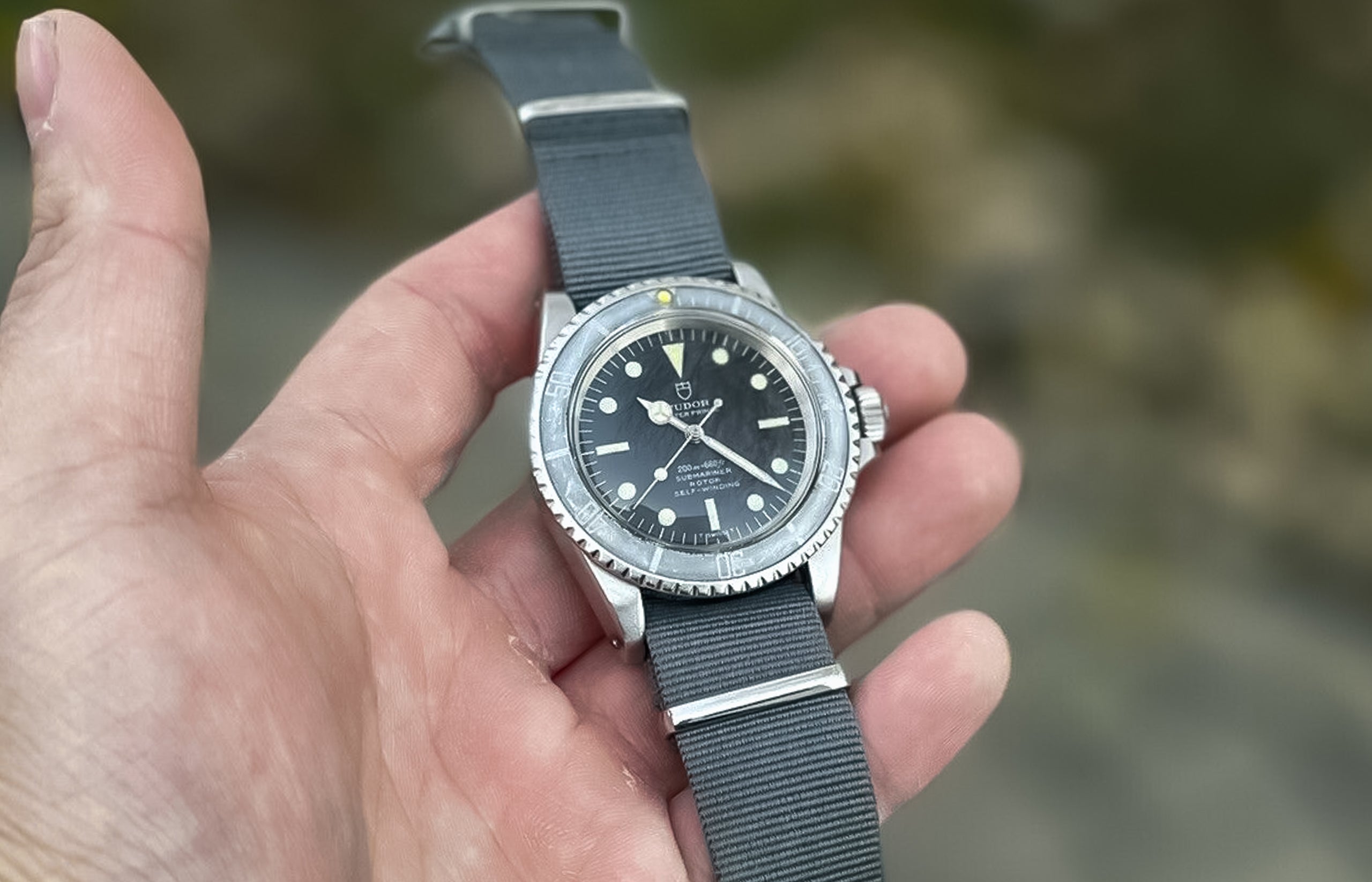 シエル eBay Find: Tritium Service Dial Ghosted 7928 Tudor Submariner