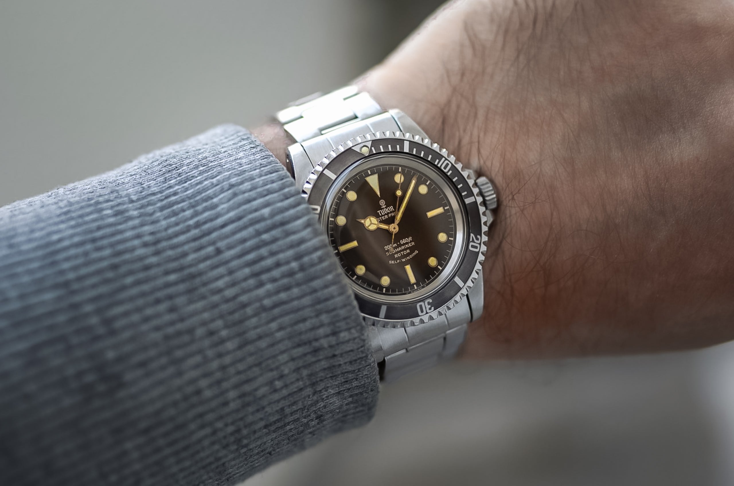 Tropical Gilt 7928 Tudor Submariner – Hairspring
