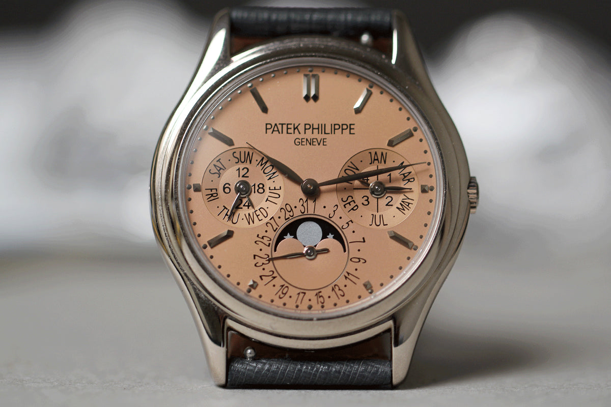 Patek-Philippe-3940G-Anniversary-Salmon-Dial