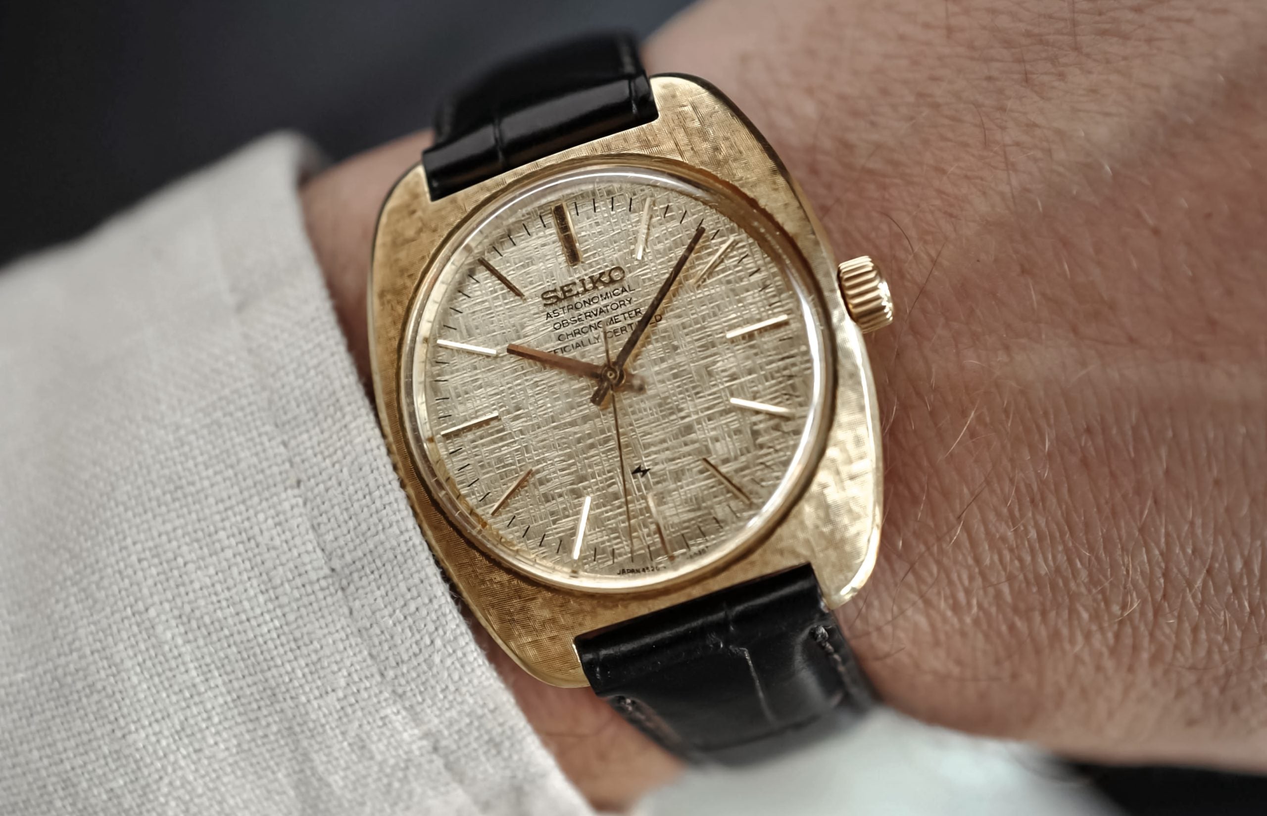 時計 SEIKO Universe DIASHOCK 14KWG 180200 First', Reference J14070 A gold plated wristwatch Circa 1961