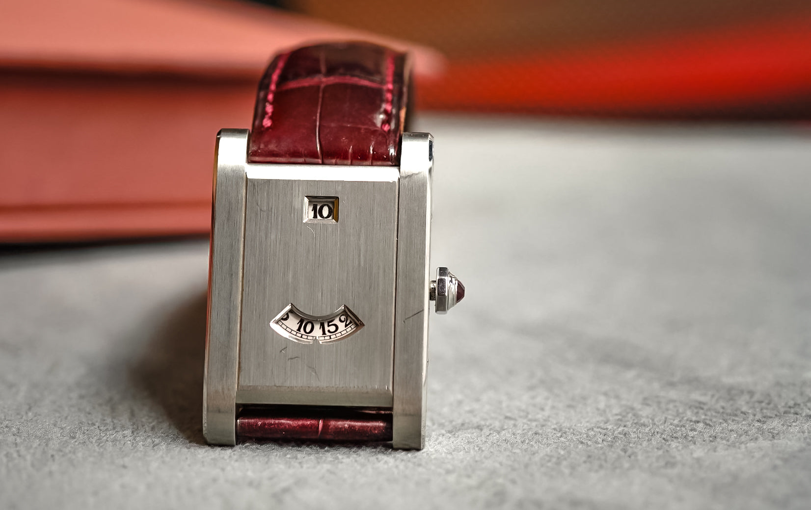 Cartier Tank À Guichet – Hairspring