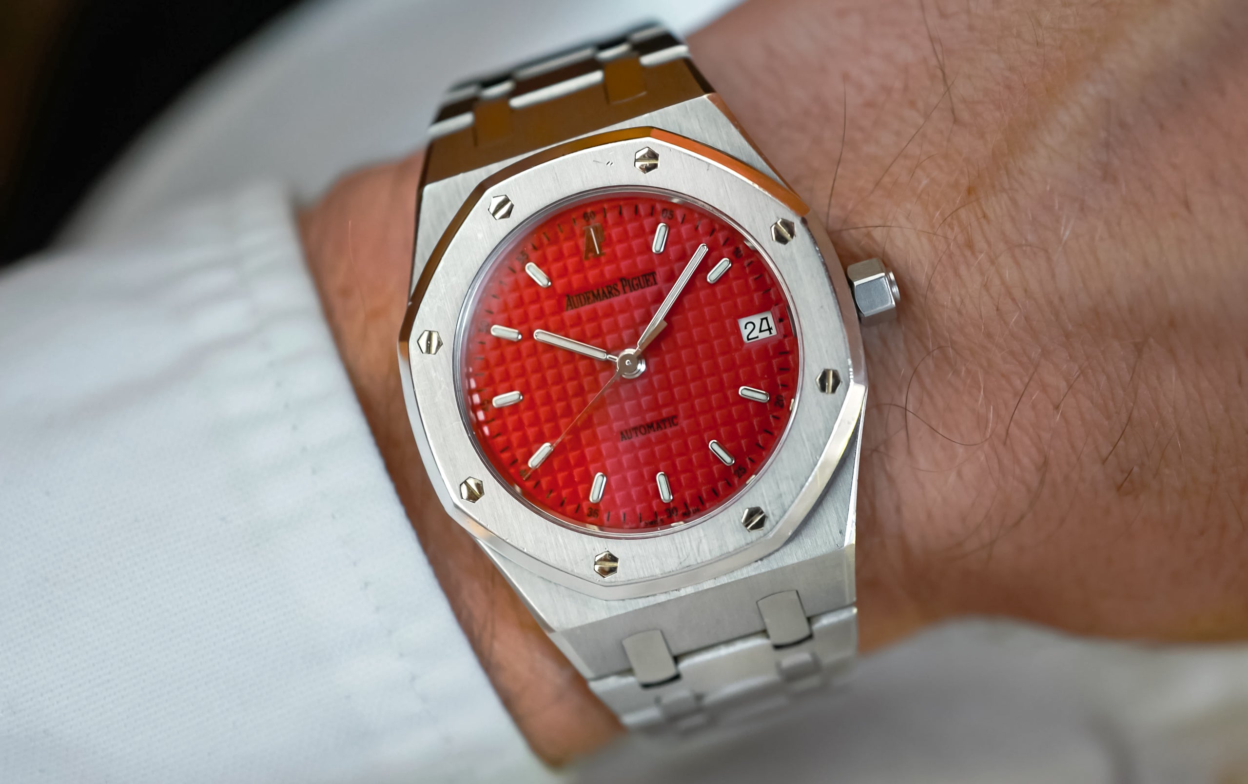 Ferrari' Red 14790ST Audemars Piguet Royal Oak – Hairspring