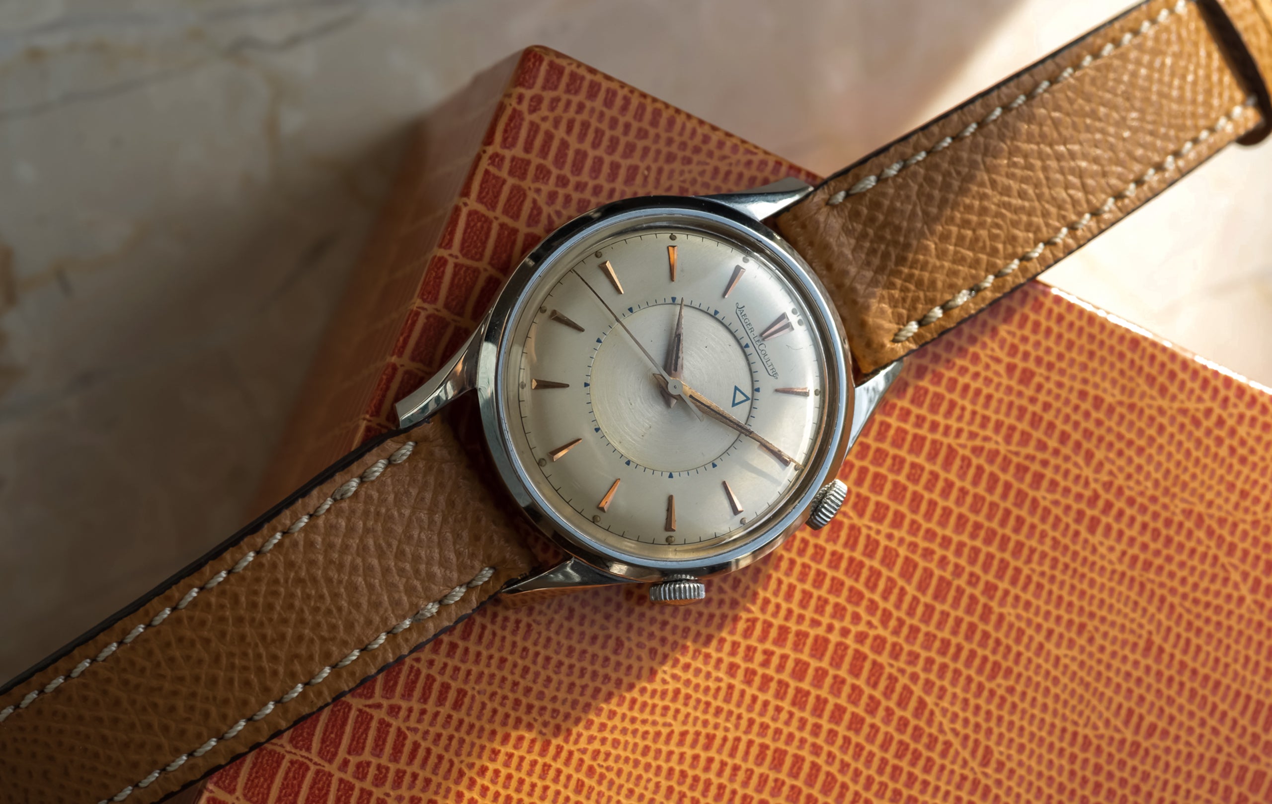Value Prop: Early Manual-Wind Jaeger-Lecoultre Memovox – Hairspring