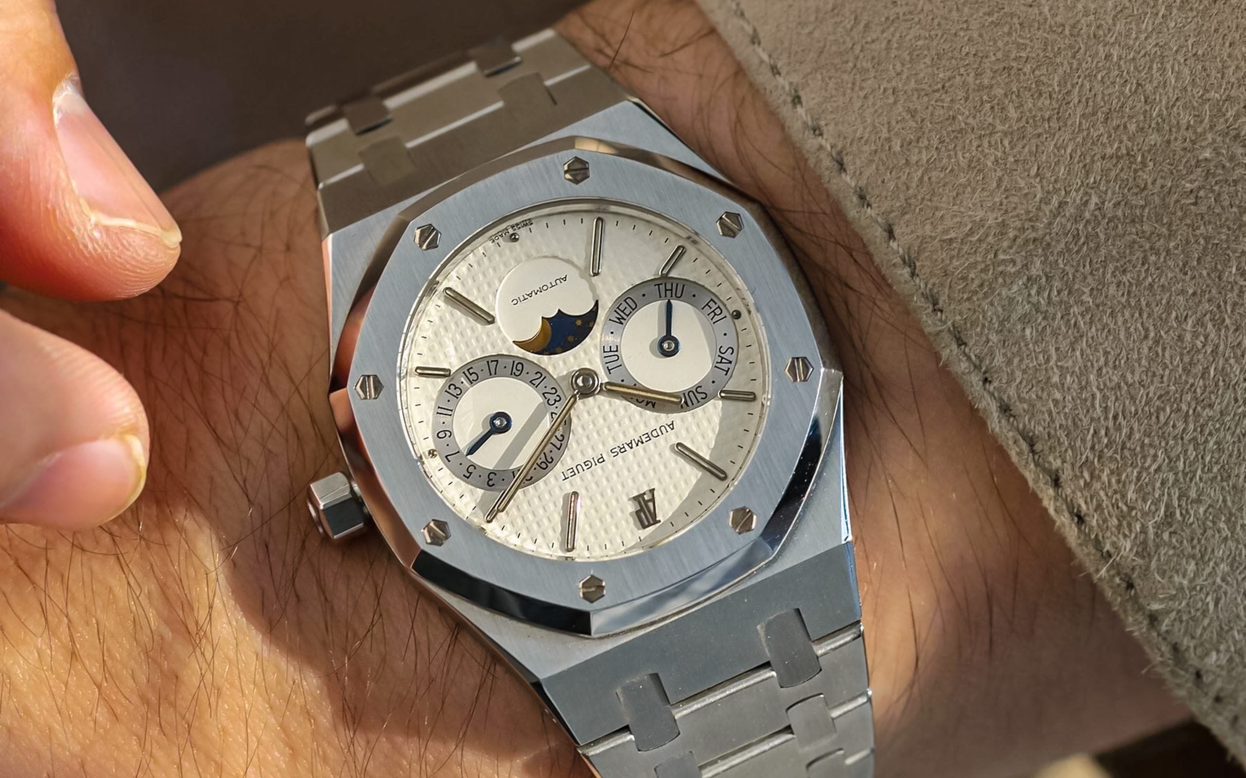 Cream-Dial-25594ST-Audemars-Piguet-Royal-Oak-Day-Date