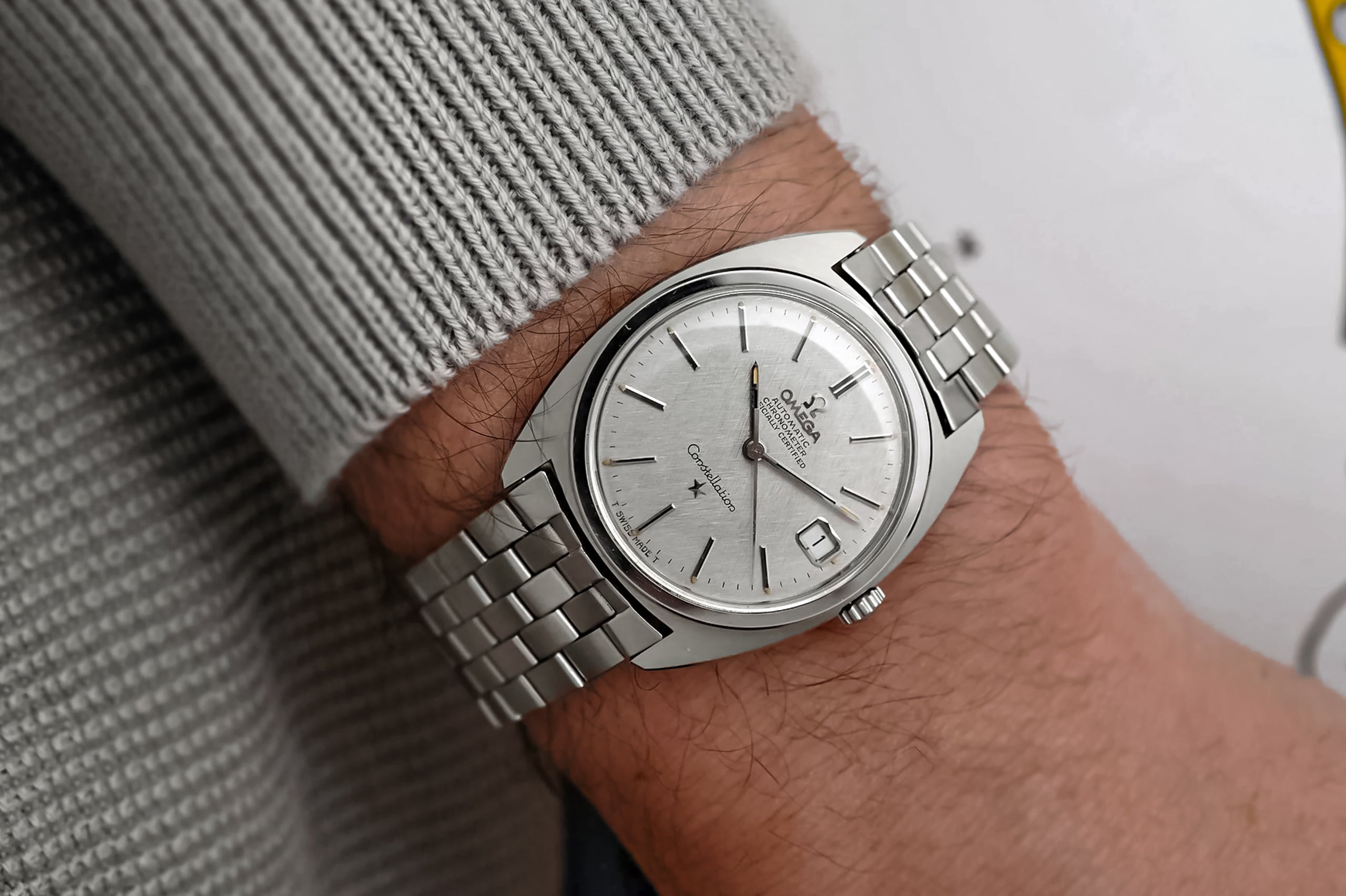 168.017-Linen-Dial-Omega-Constellation-Day-Date