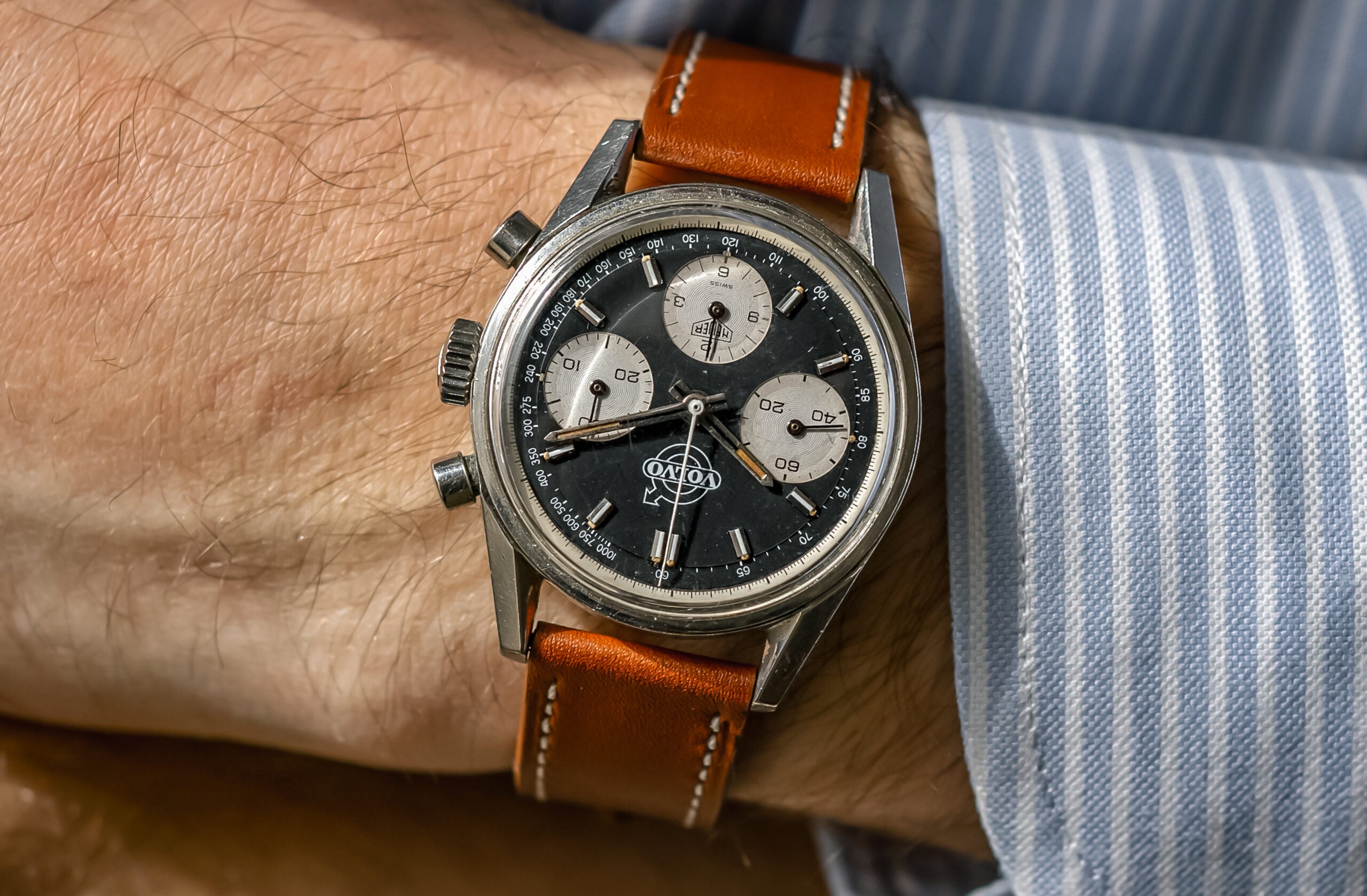 Volvo Dial 2447NST Heuer Carrera – Hairspring