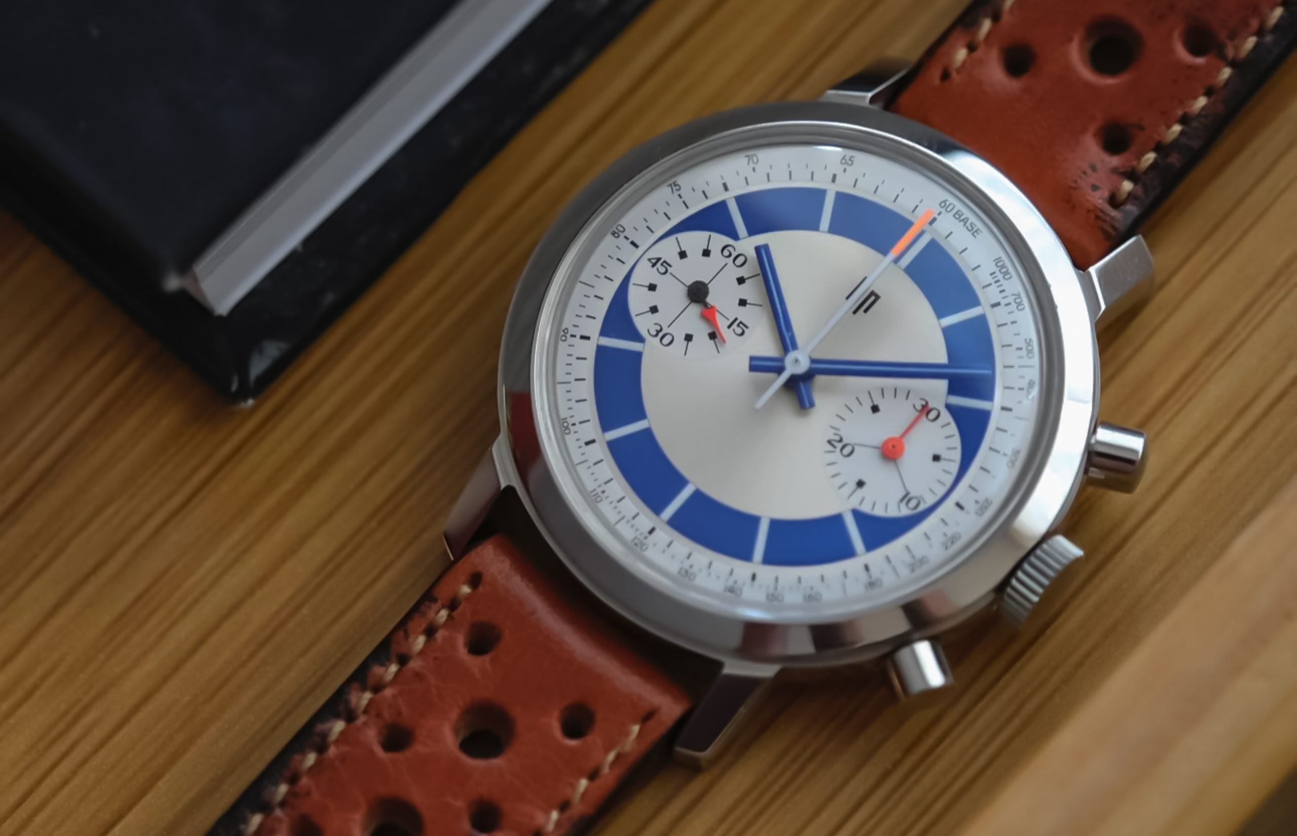 Paul Newman' Lip Genève 830 Chronograph – Hairspring