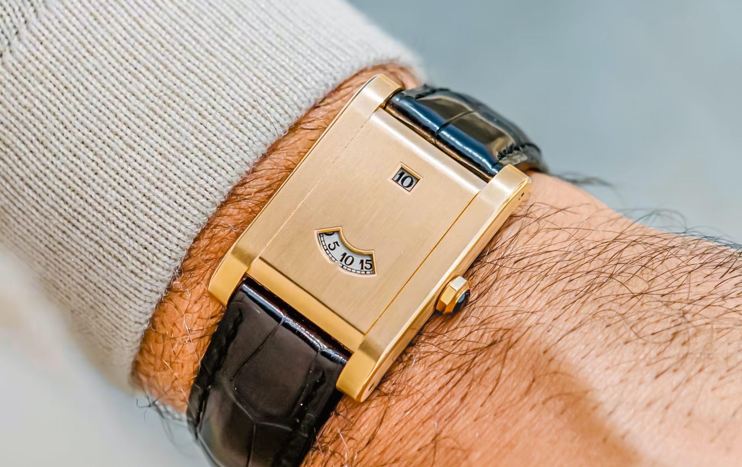 Cartier-Tank-Guichets-CPCP-Rose-Gold