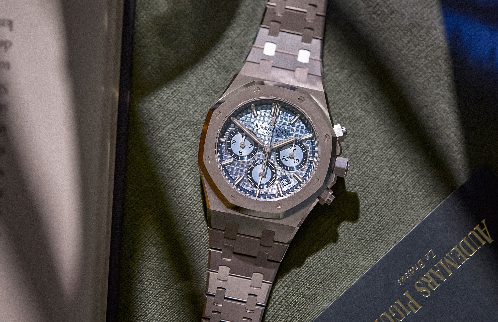1 of 100 Royal Oak Chronograph Ice Blue LE – Hairspring