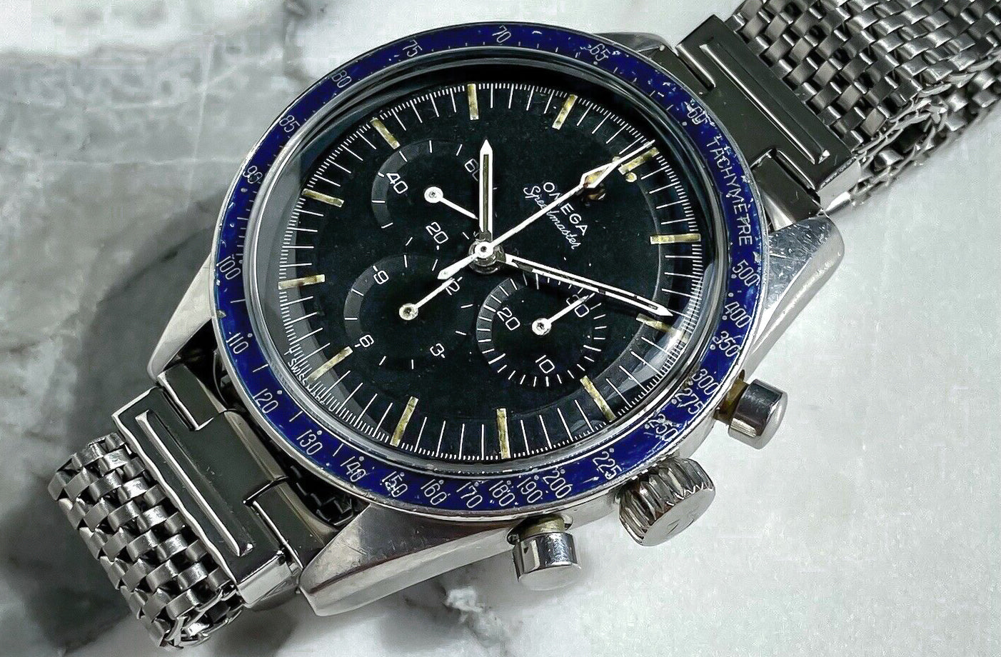 Omega-Speedmaster-105.003-Ed-White-Blue-Bezel