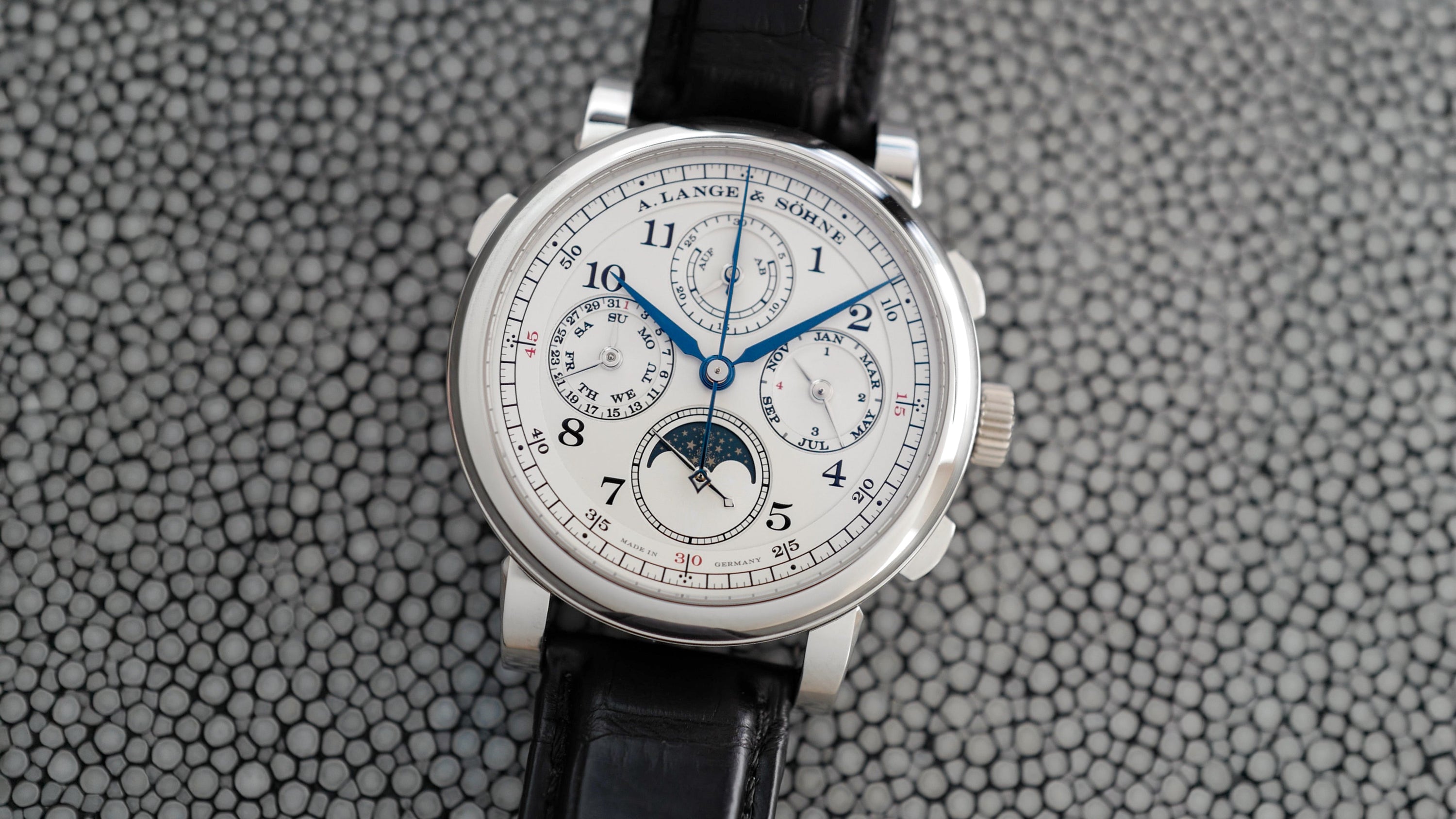 421.025 A. Lange & Söhne 1815 Rattrapante Perpetual Calendar