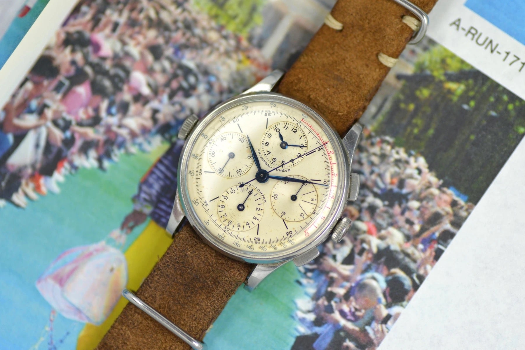 Universal-Geneve-Aero-Compax-Oversize