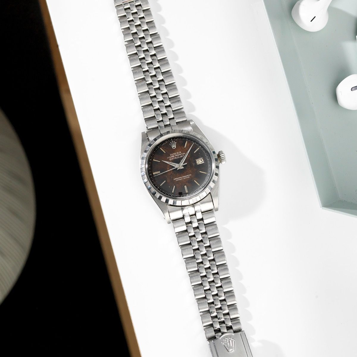 Perfectly Wild Aging: Gilt Rolex 6605 Datejust – Hairspring