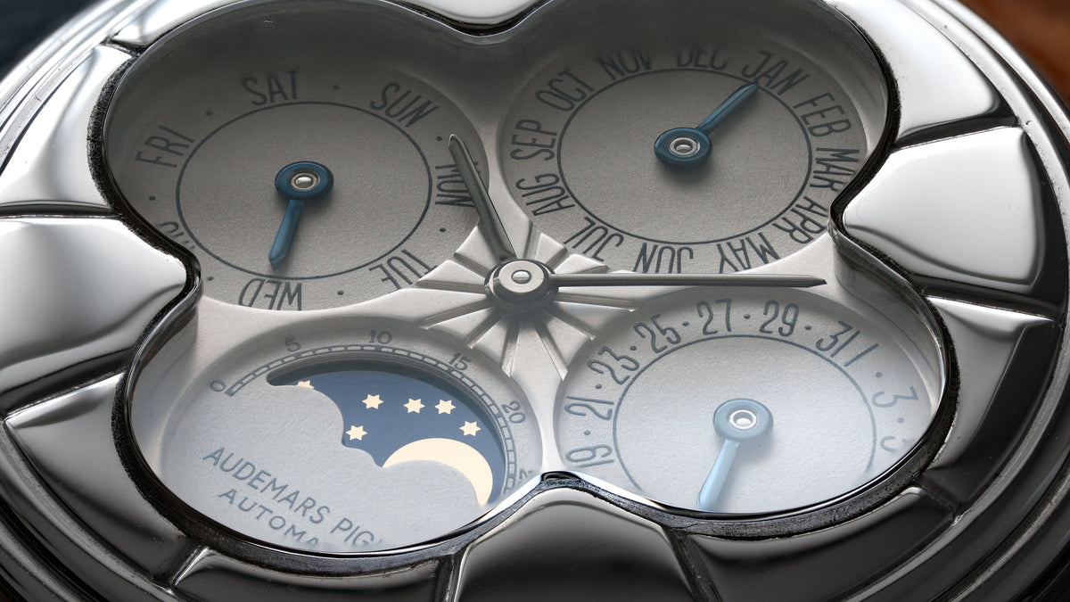 25681PT, 'Clover' Perpetual Calendar, Platinum