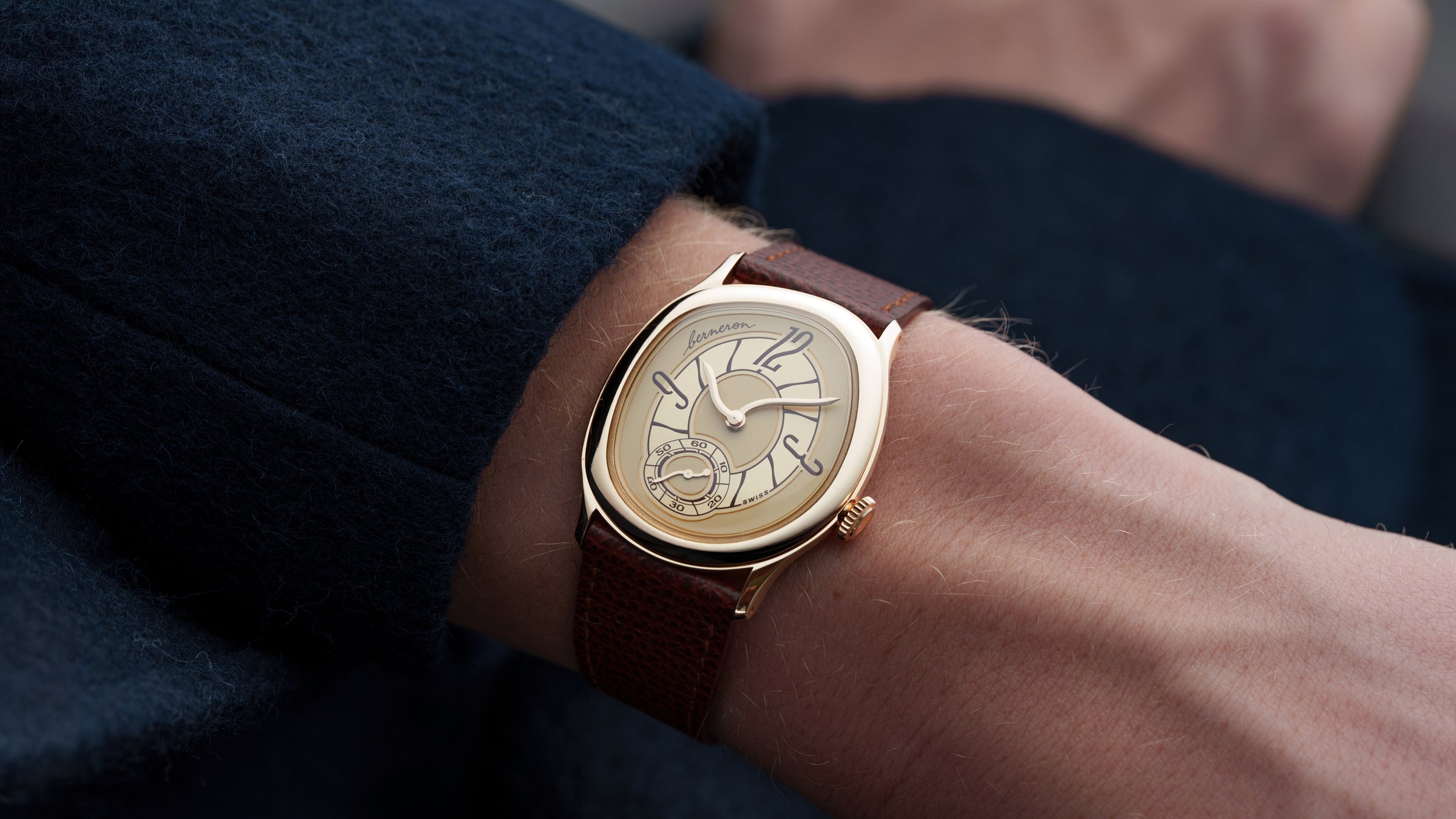 Mirage 38, Sienna, Yellow Gold