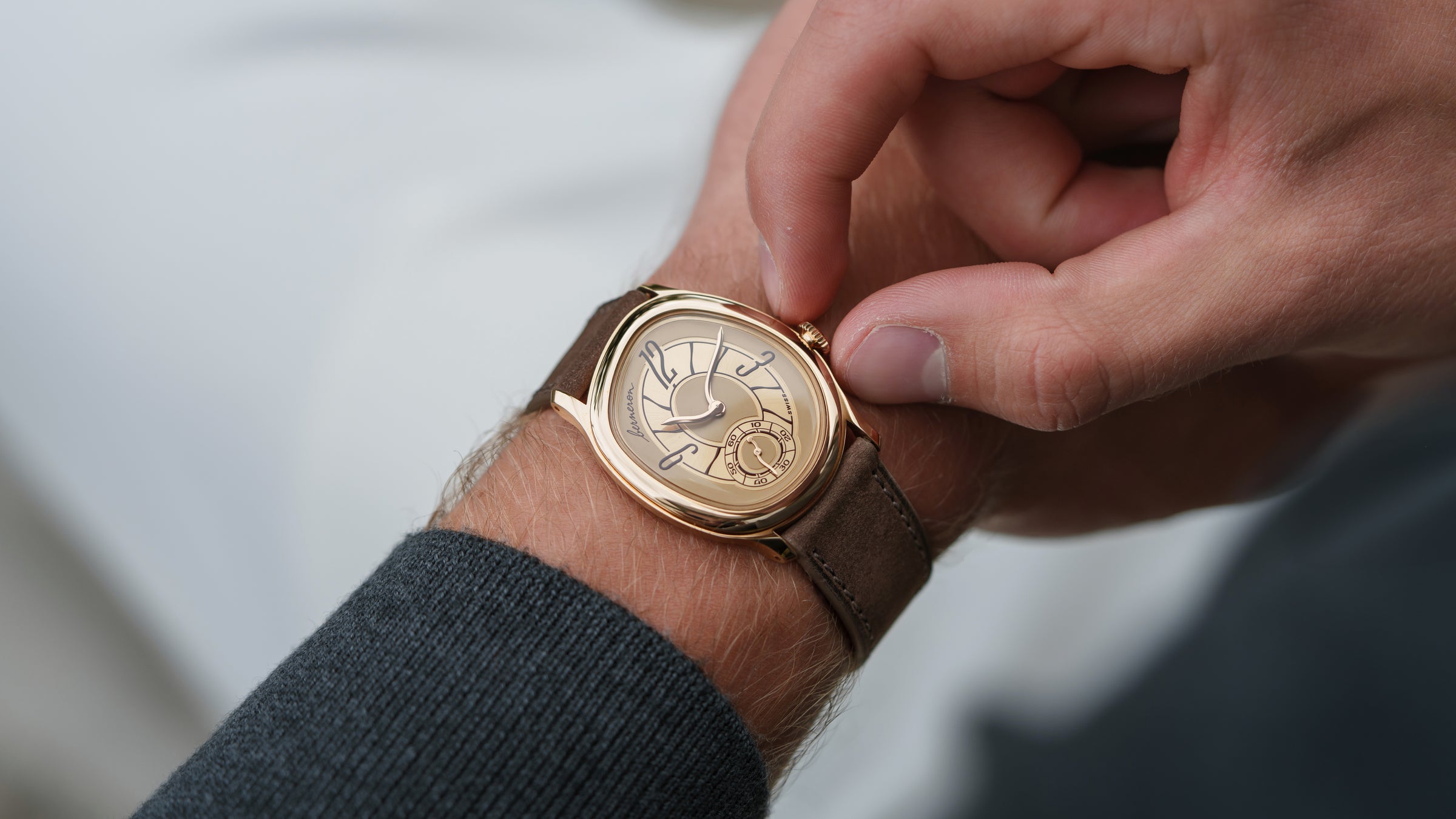 Mirage 38, Sienna, Yellow Gold
