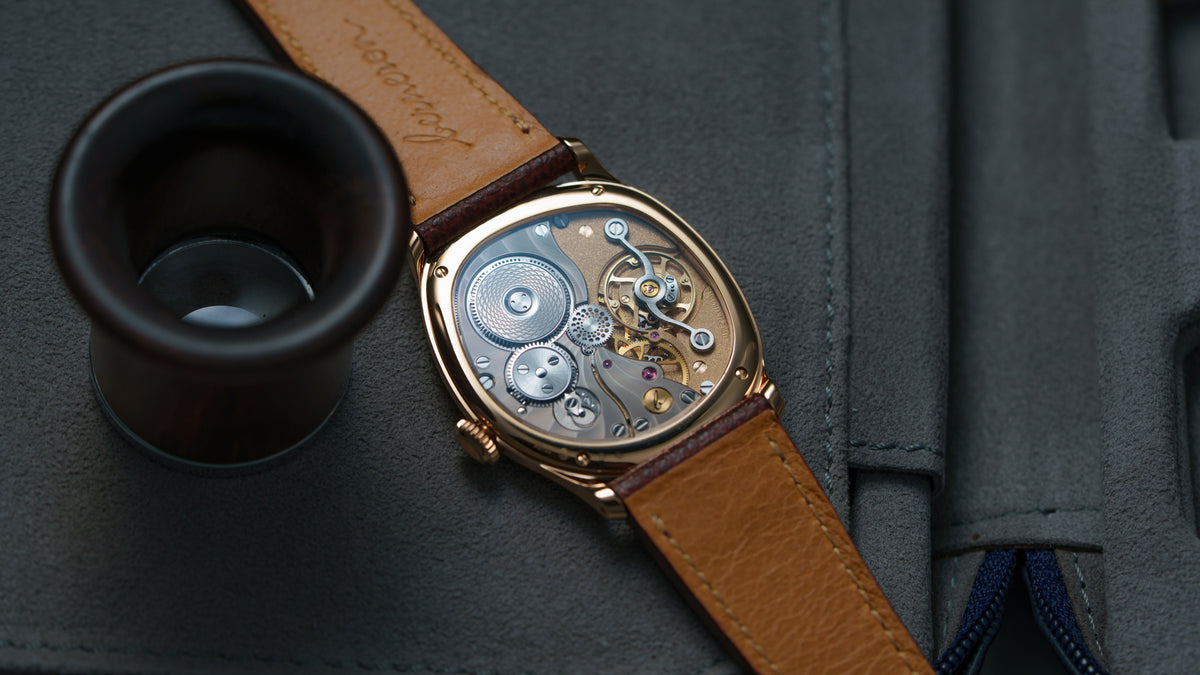 Mirage 38, Sienna, Yellow Gold