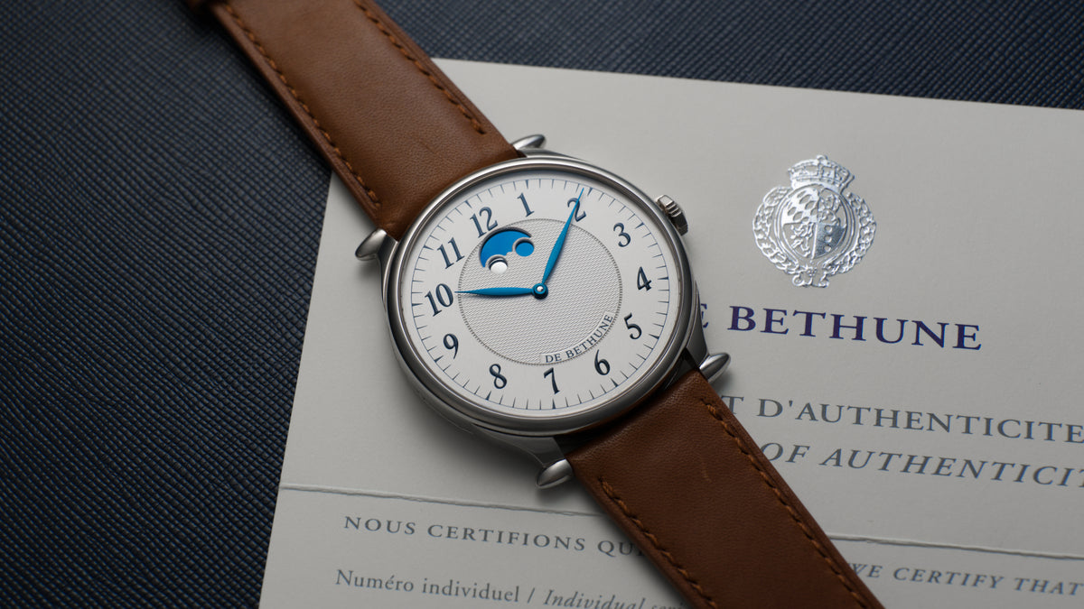DB9W, White Gold