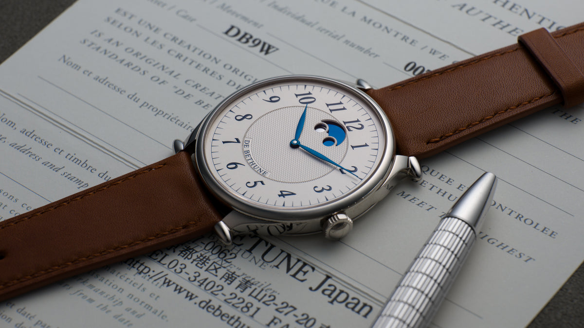 DB9W, White Gold