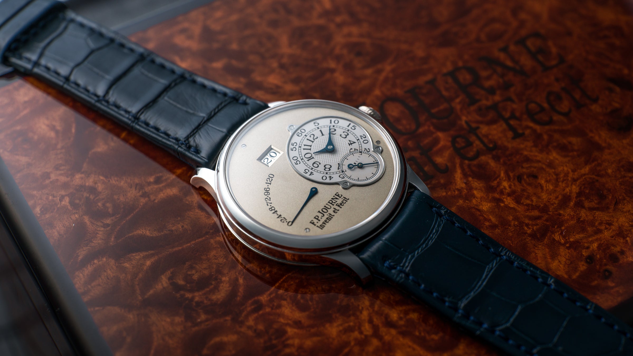 Octa Réserve de Marche, Brass Movement, Platinum