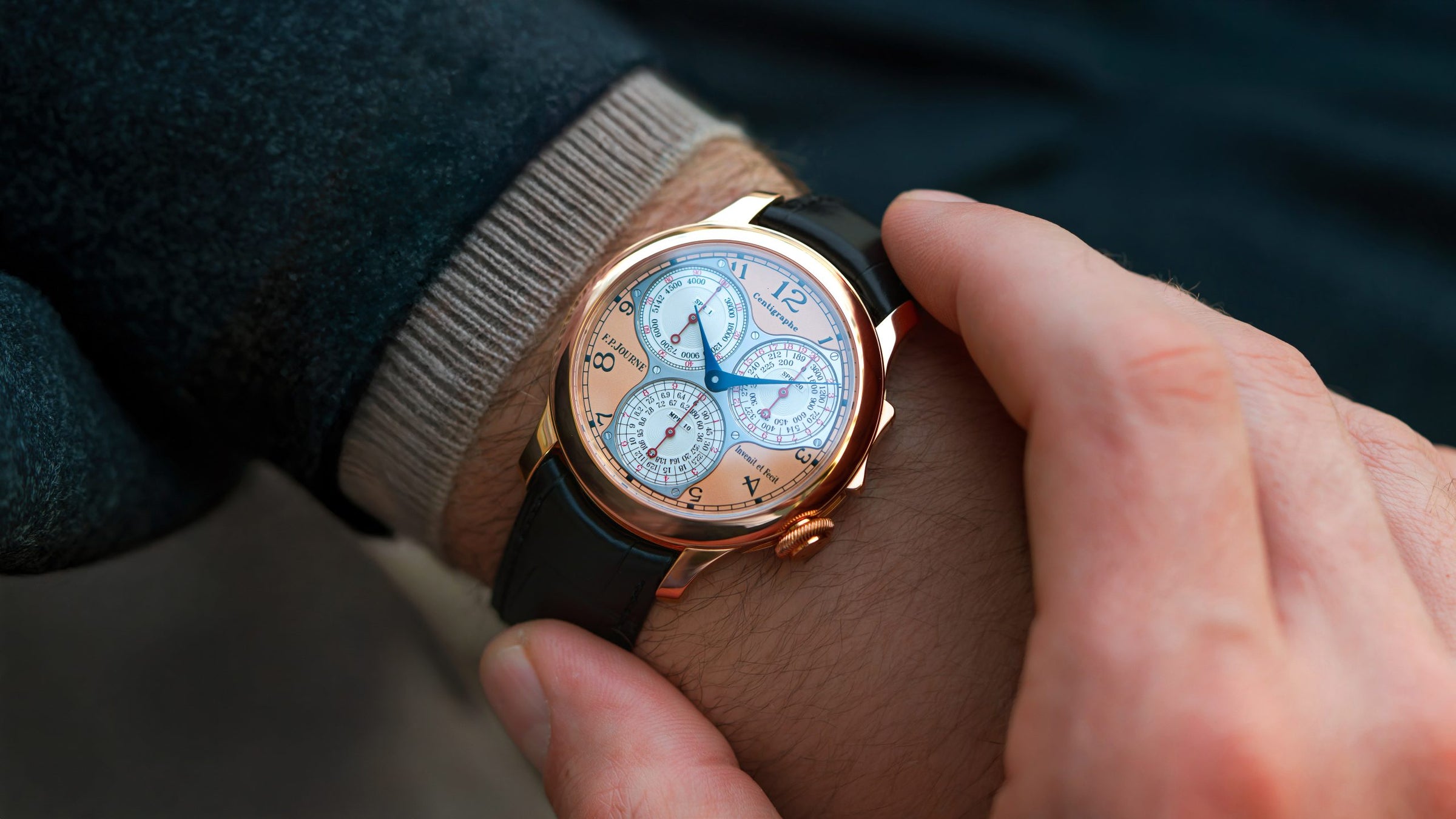 FP-Journe-Centigraphe-Souverain-Salmon-Dial