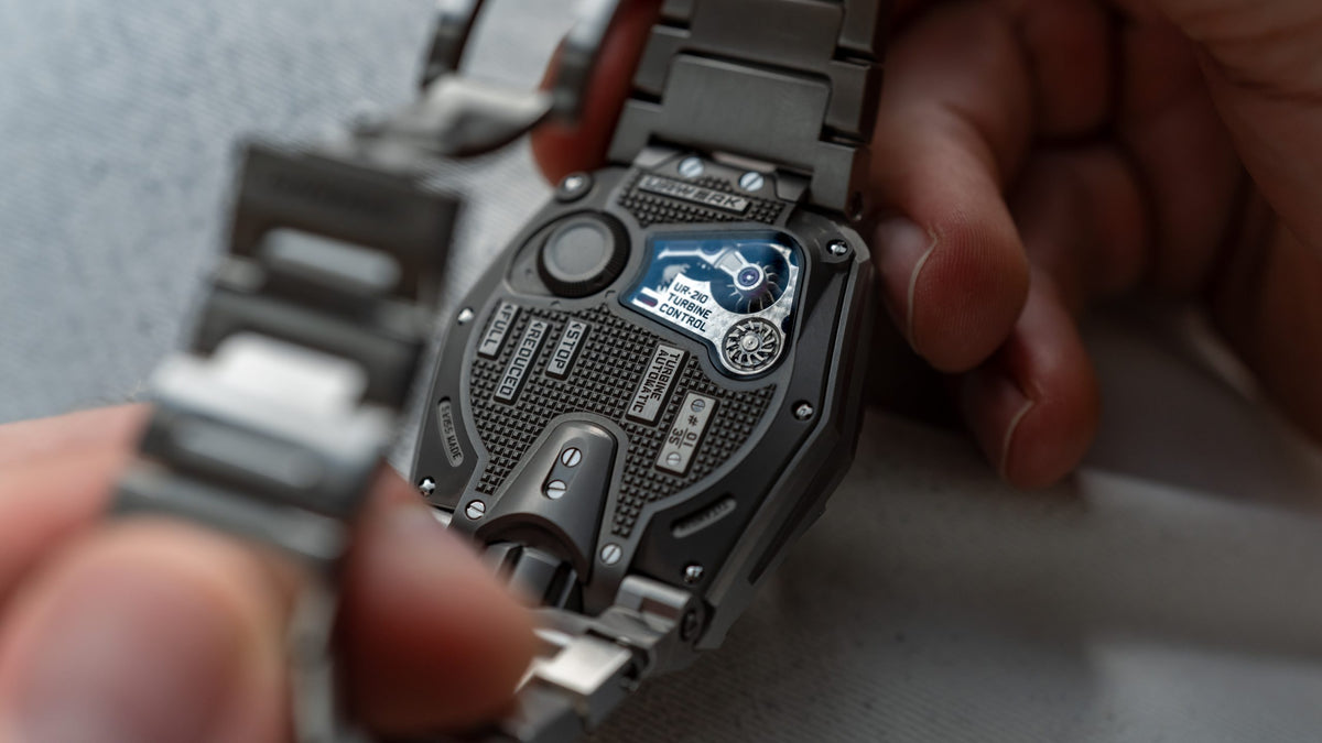 Urwerk-UR-210S-Full-Metal-Jacket