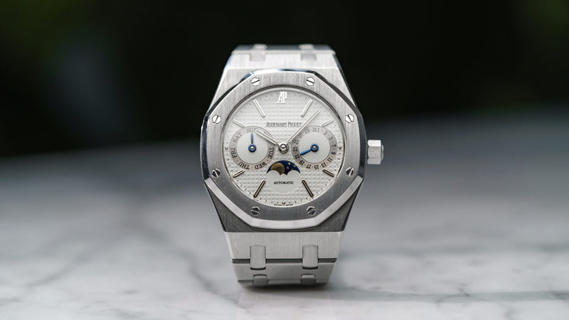 Audemars-Piguet-25594ST-Royal-Oak-Day-Date-Moonphase