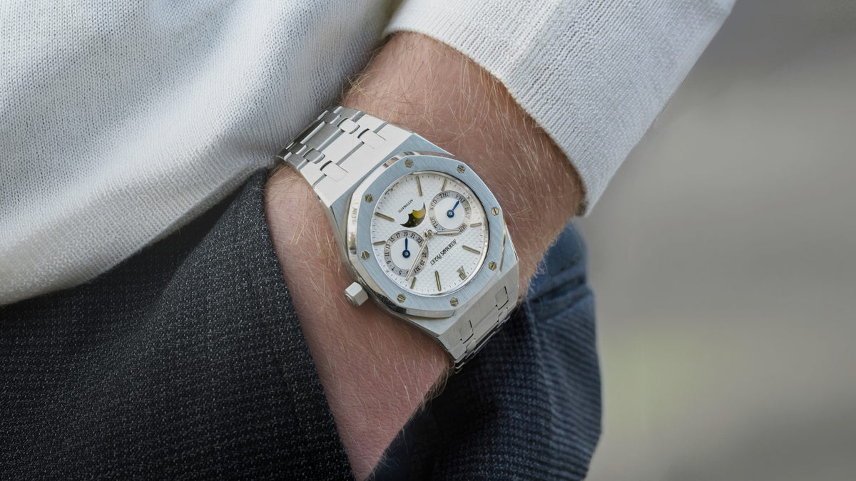 Audemars-Piguet-25594ST-Royal-Oak-Day-Date-Moonphase