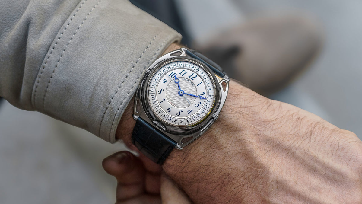 De-Bethune-Kind-Of-Two-GMT