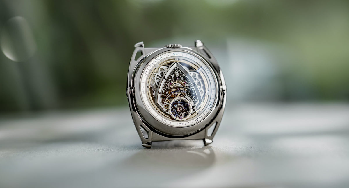 De-Bethune-Kind-Of-Two-GMT