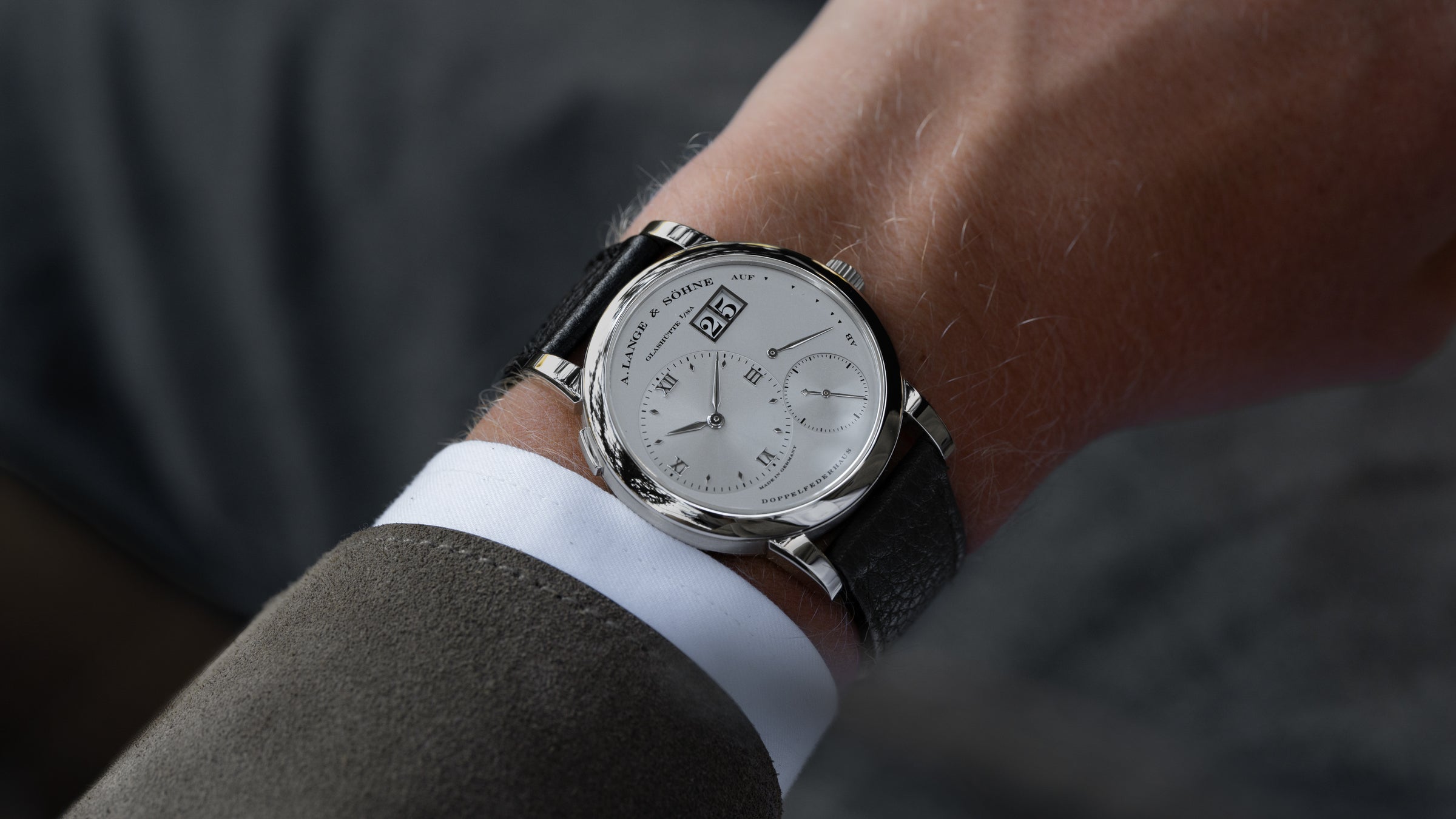 101.025, 'Stealth' Lange 1, Platinum