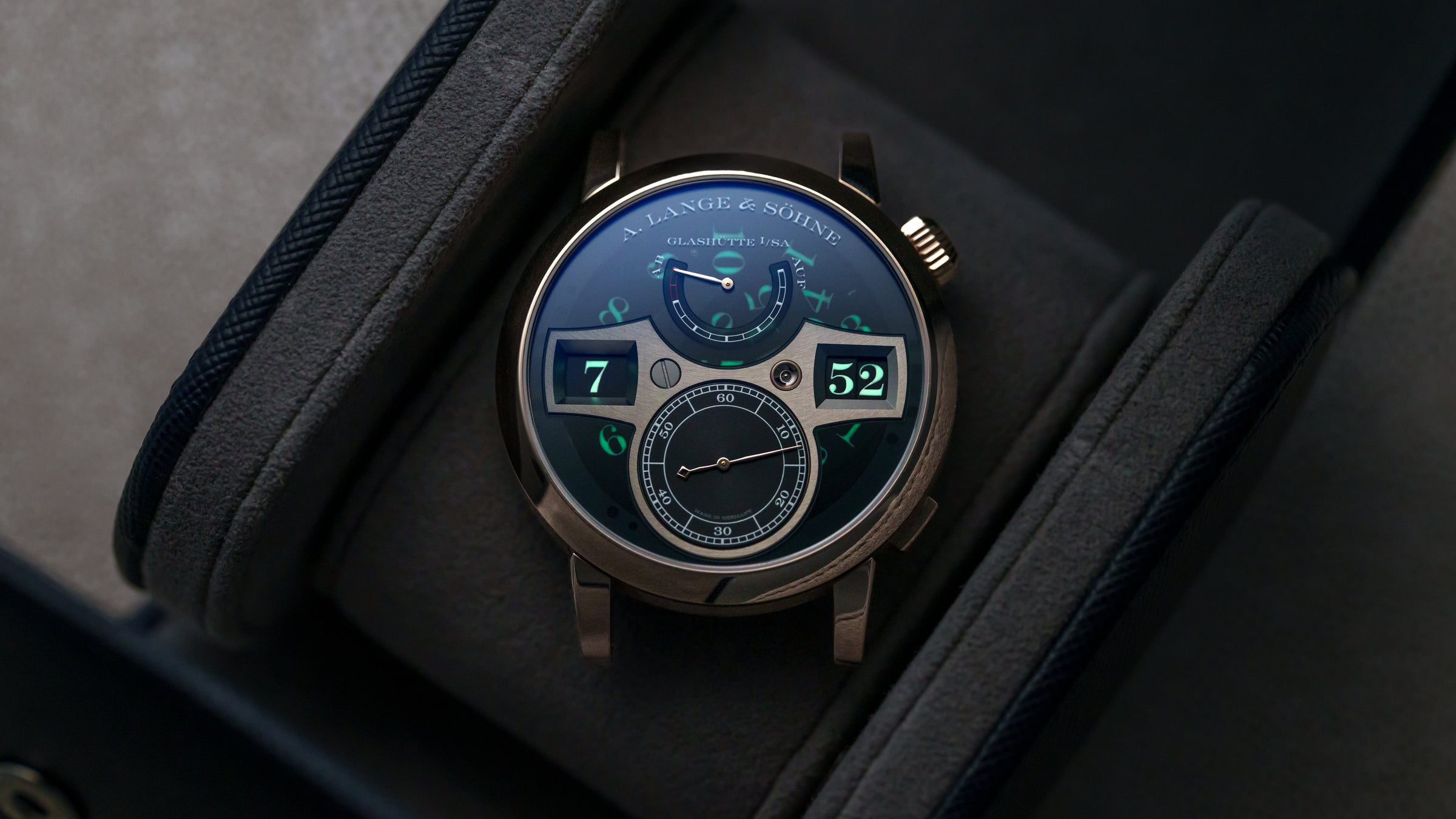 142.055, Zeitwerk Lumen, Honeygold