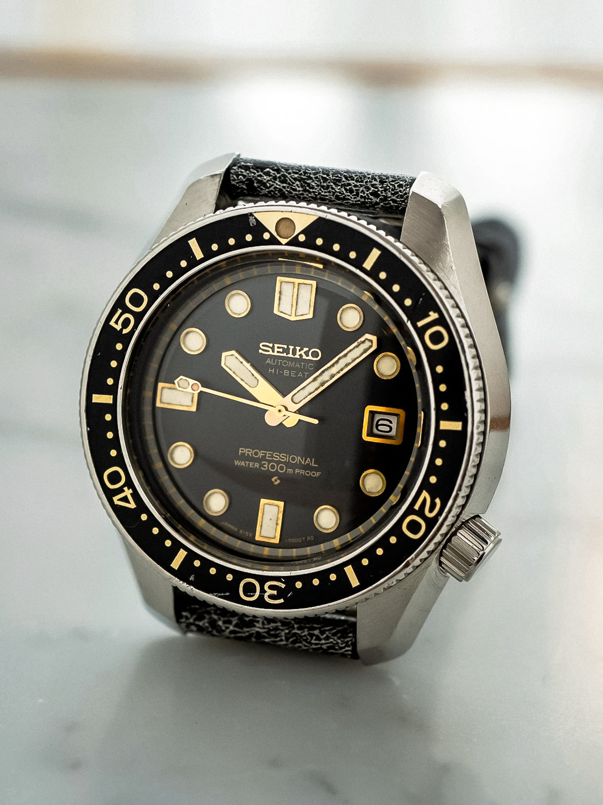 Seiko-6159-7001-Professional-300m-Vintage-Diver