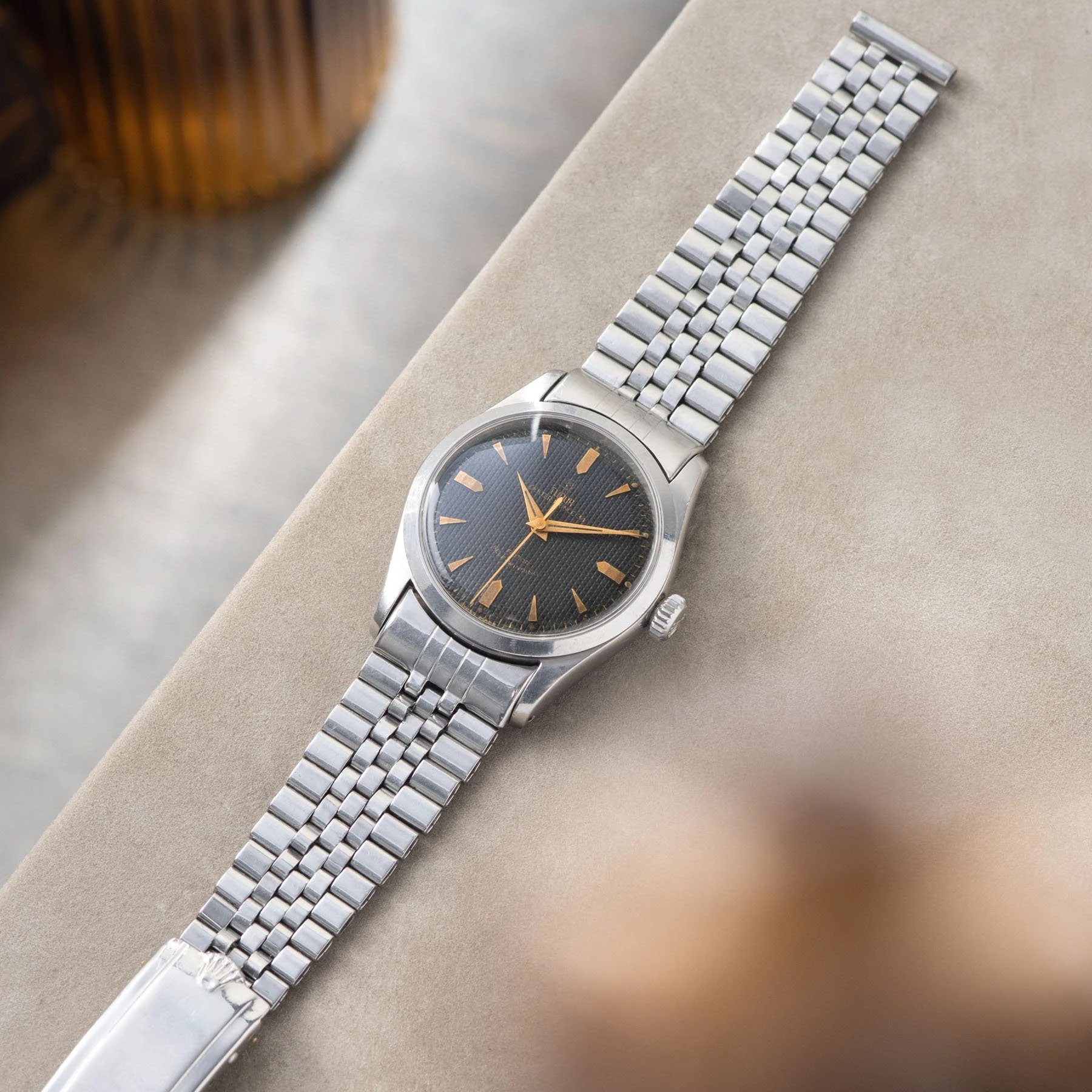 Tudor-Prince-Honeycomb-7909