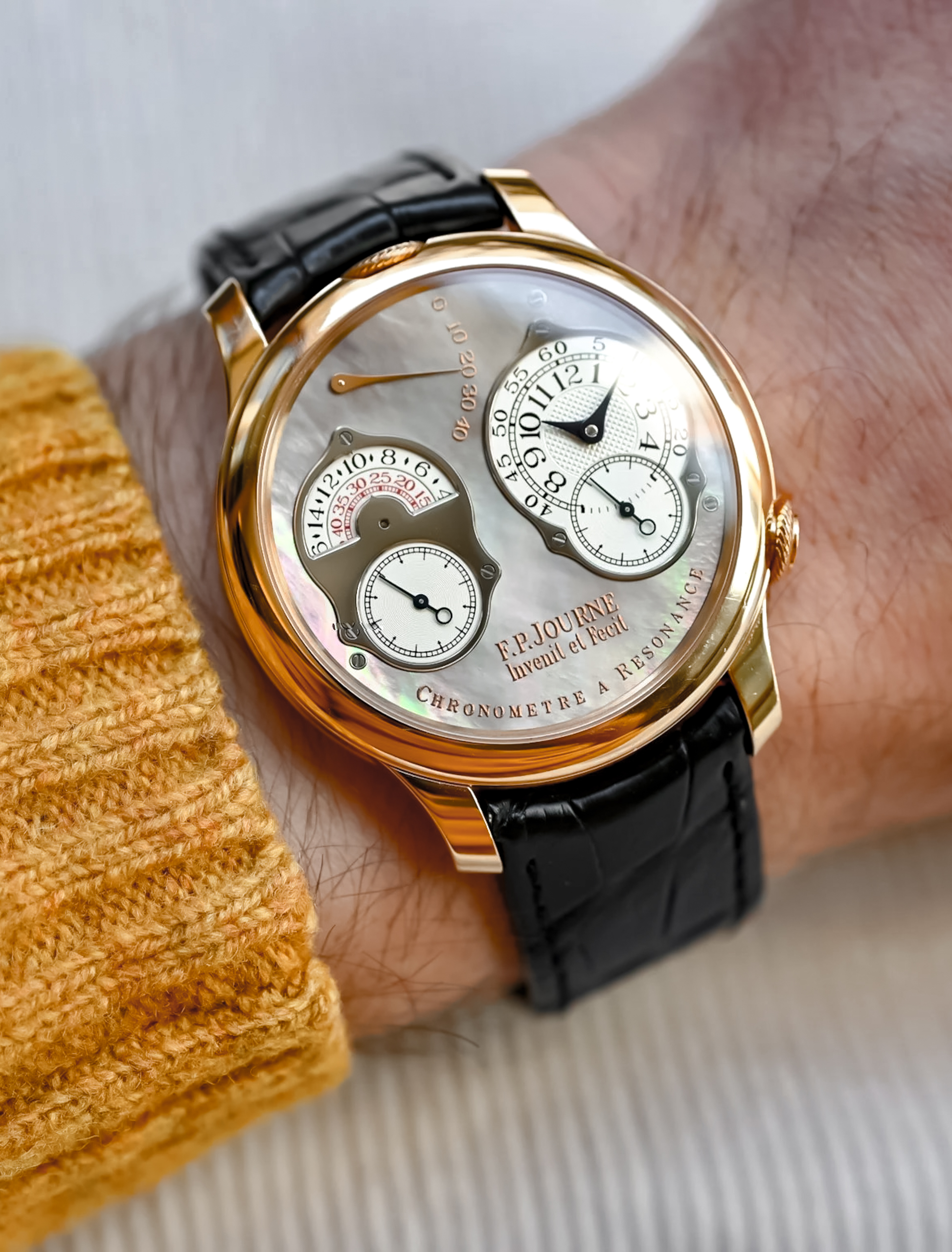 Mother-of-pearl-FP-Journe-Resonance