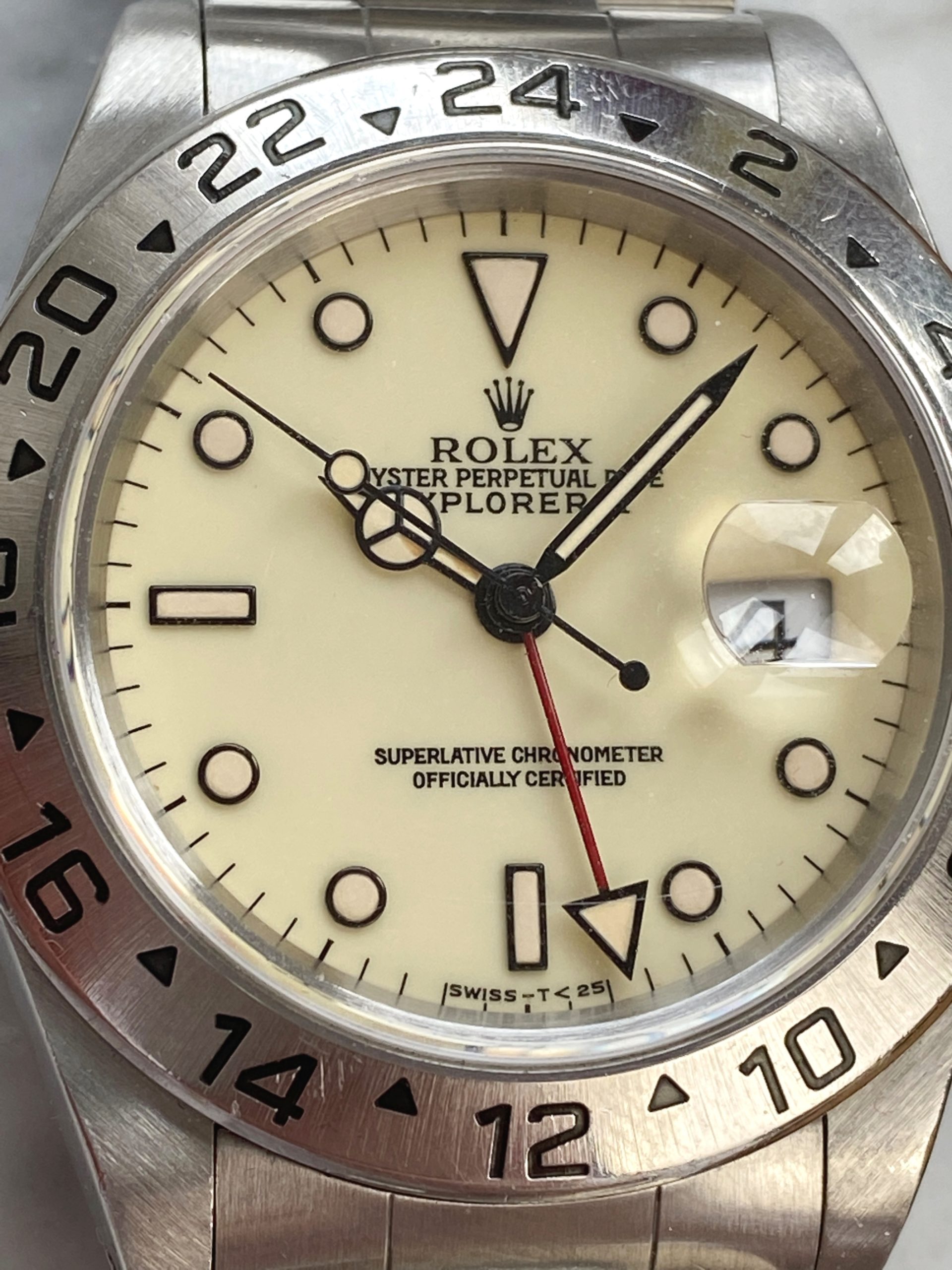 Rolex-16570-Explorer-II-Cream-Dial