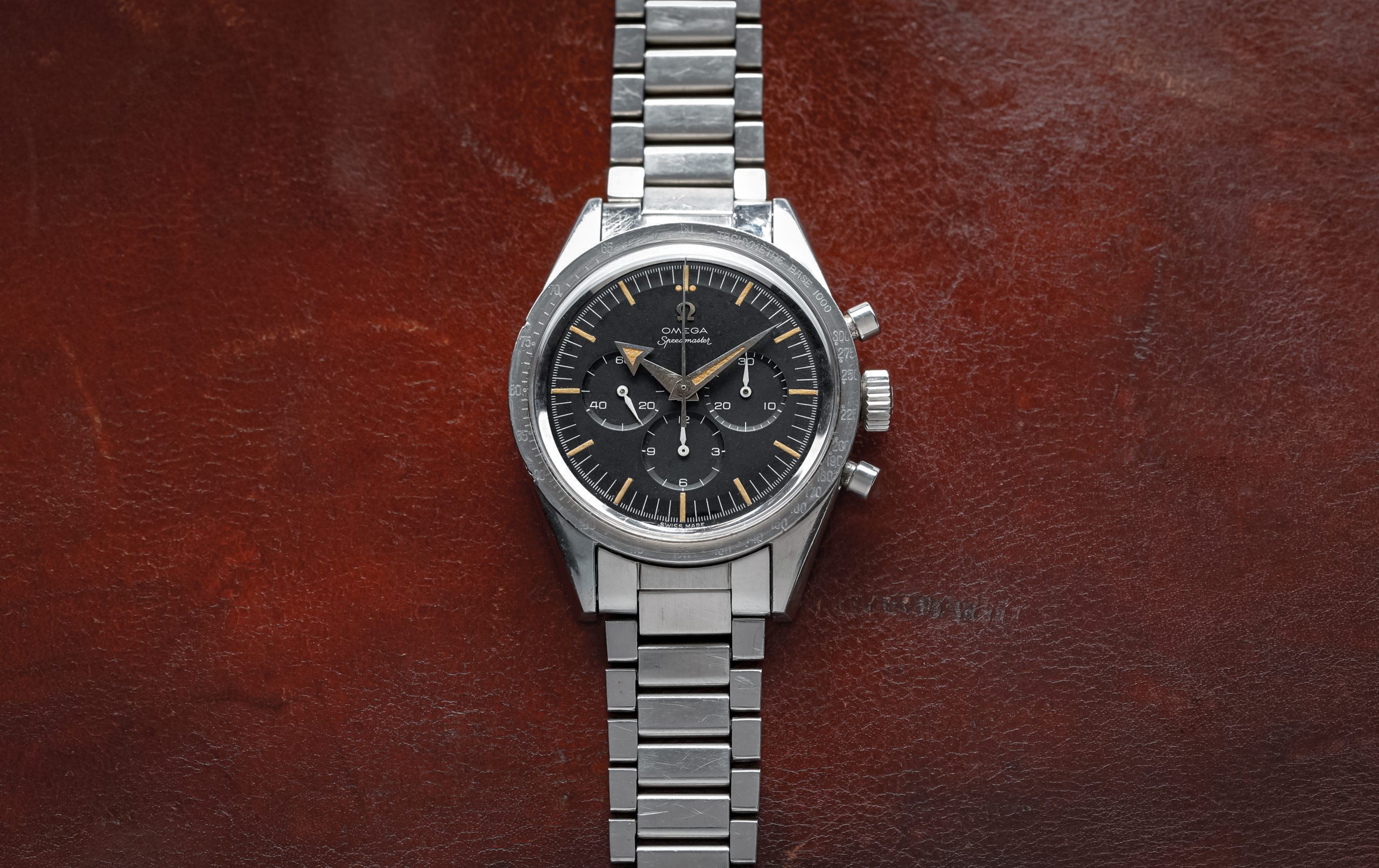 2915-2-Broad-Arrow-Omega-Speedmaster