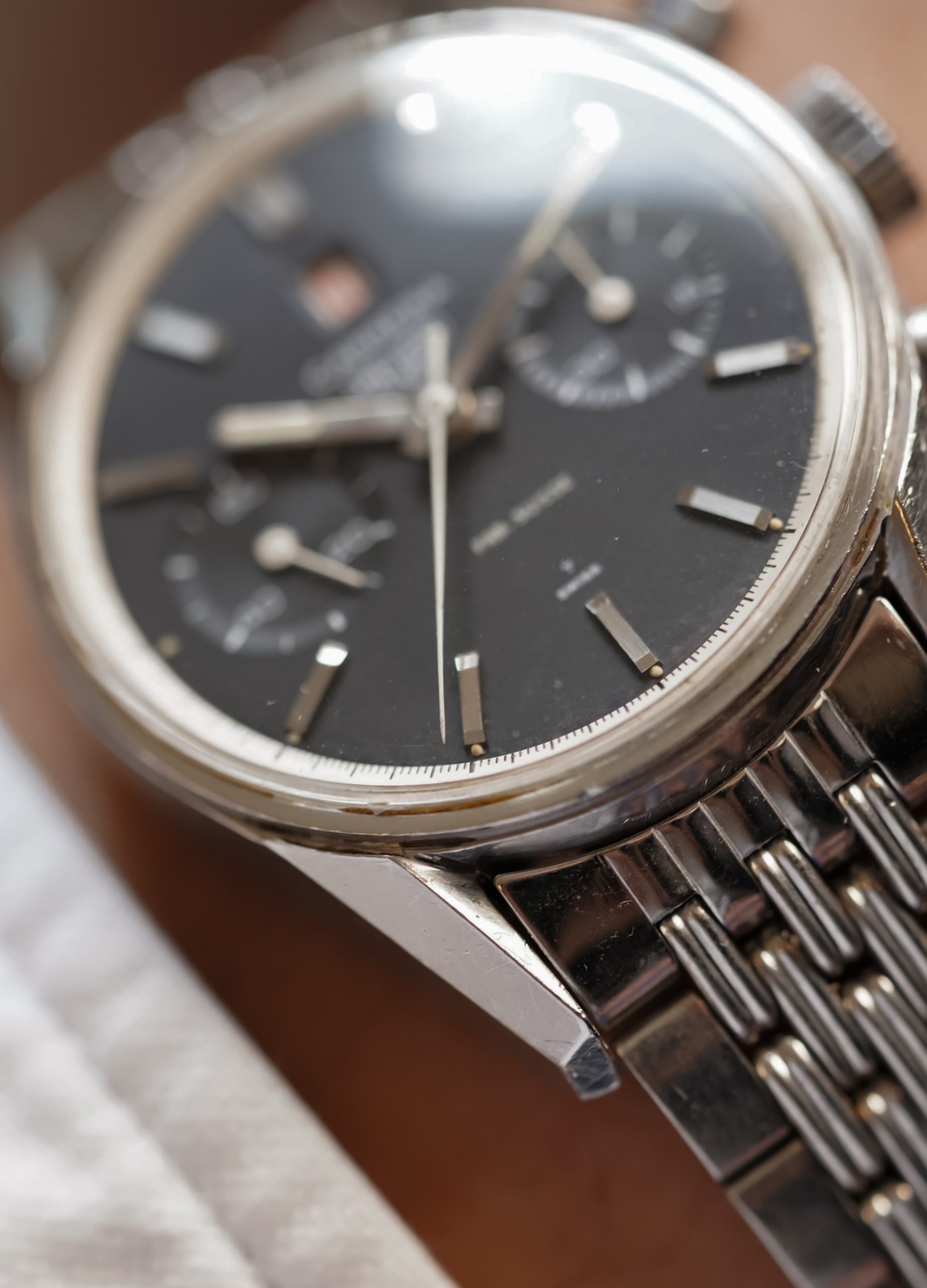 3147N-Heuer-Carrera-Dato-First-Execution