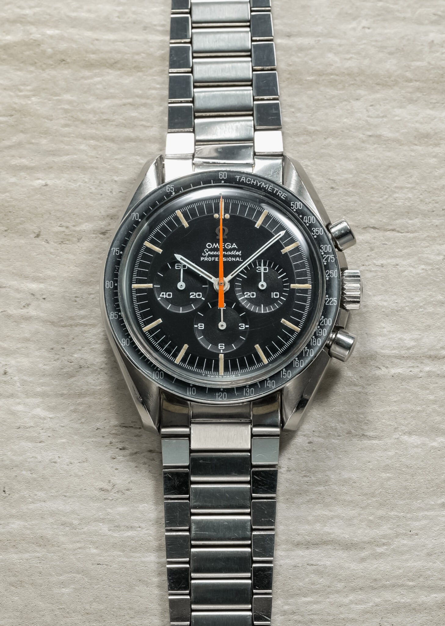 Omega-Speedmaster-Ultraman-145.012-67