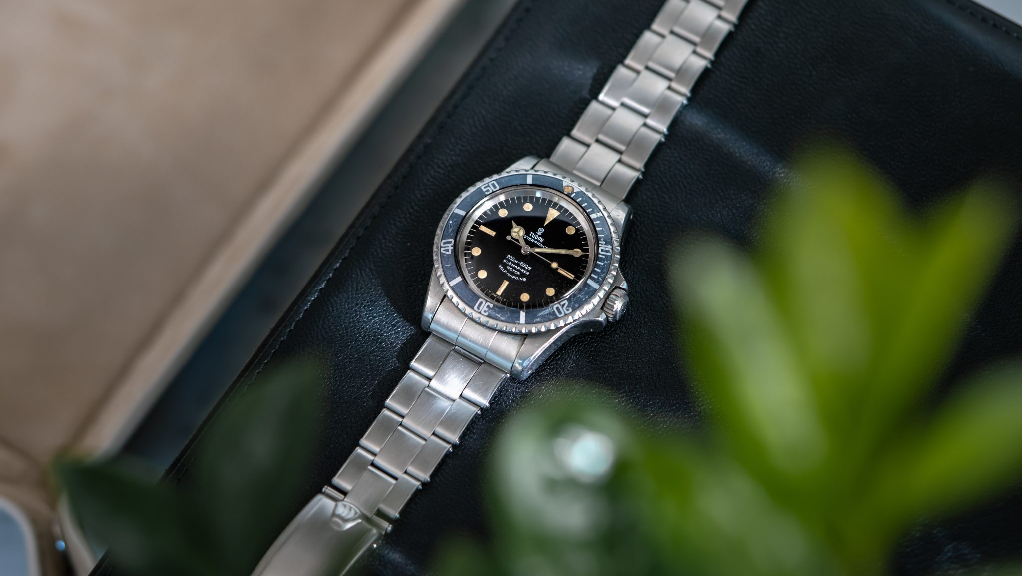 Tudor-7928-Submariner-Gloss-Dial