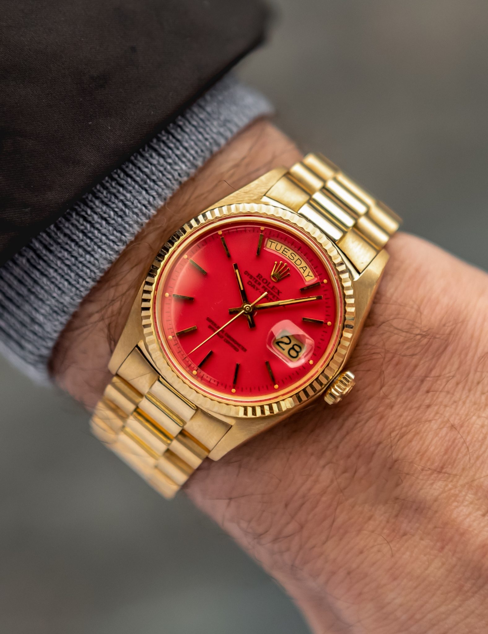 Coral-Red-Stella-Dial-1803-Rolex-Day-Date